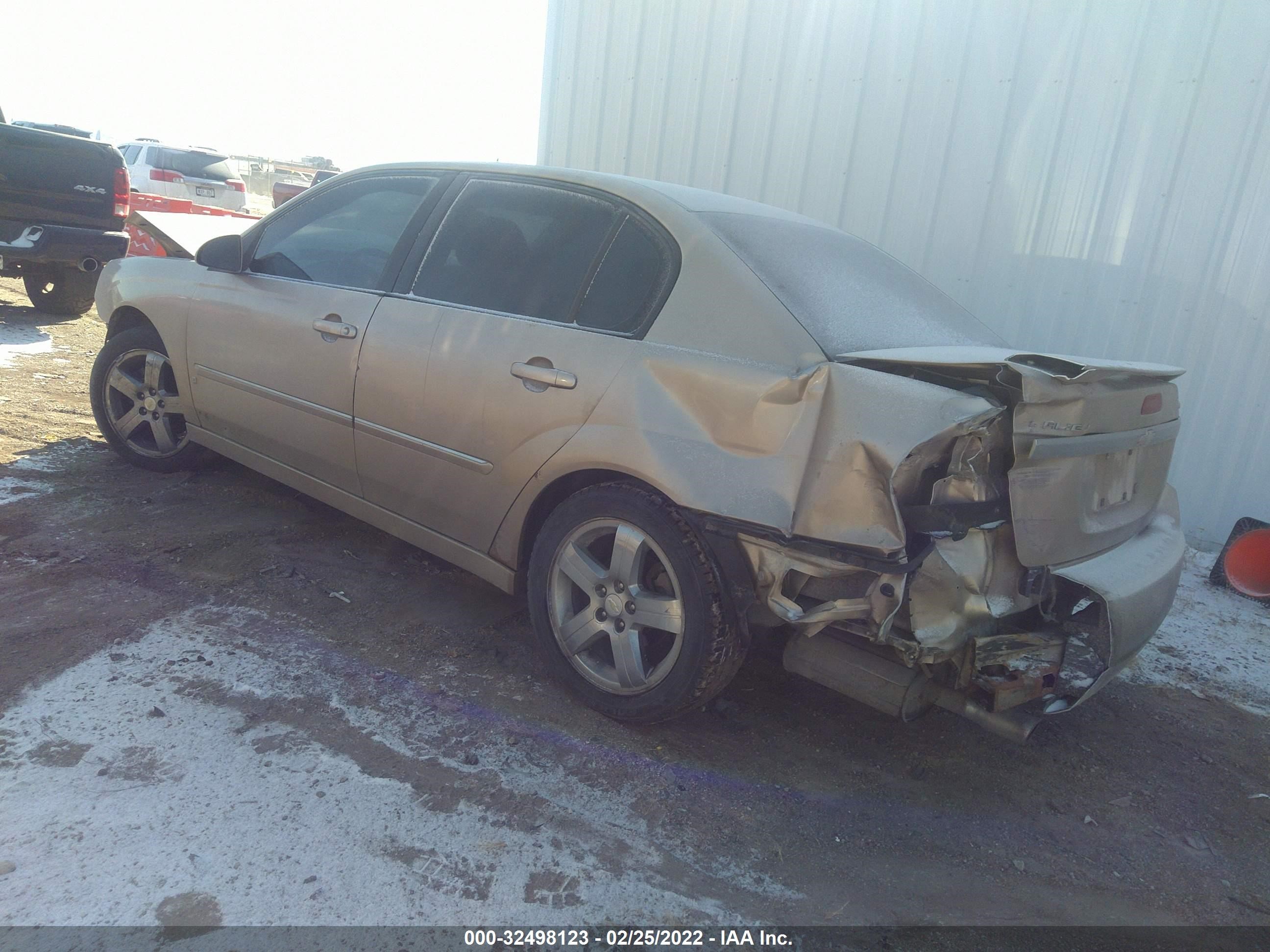 Photo 2 VIN: 1G1ZU53826F213878 - CHEVROLET MALIBU 