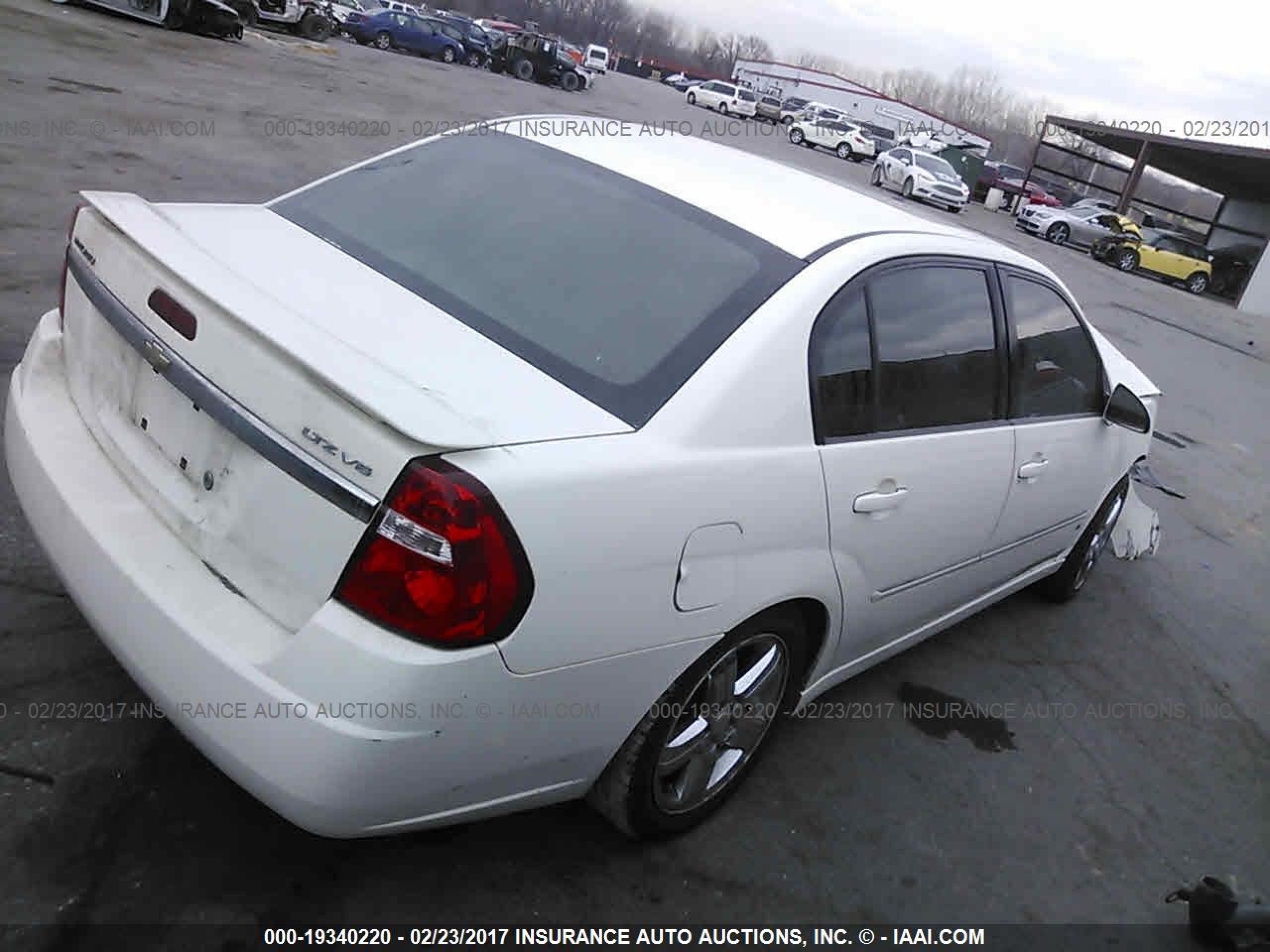 Photo 3 VIN: 1G1ZU53886F249459 - CHEVROLET MALIBU 