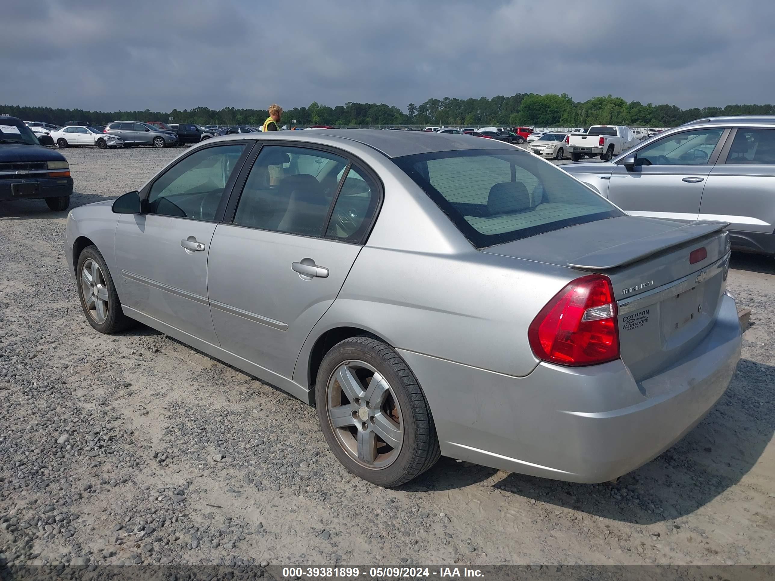 Photo 2 VIN: 1G1ZU53886F270697 - CHEVROLET MALIBU 