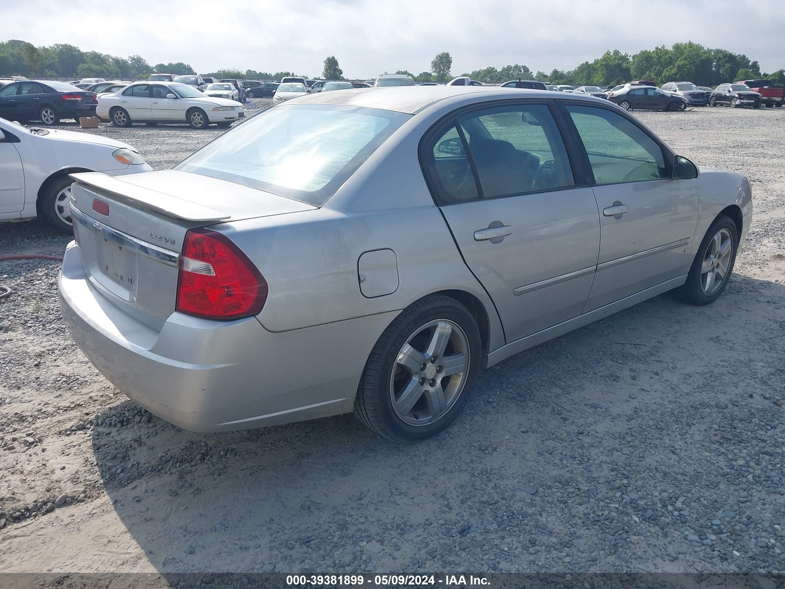 Photo 3 VIN: 1G1ZU53886F270697 - CHEVROLET MALIBU 