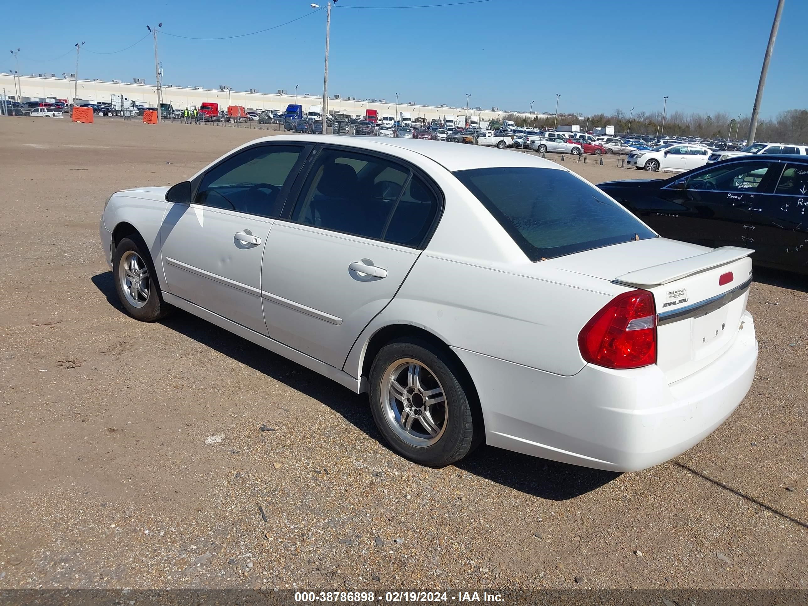 Photo 2 VIN: 1G1ZU54834F118628 - CHEVROLET MALIBU 