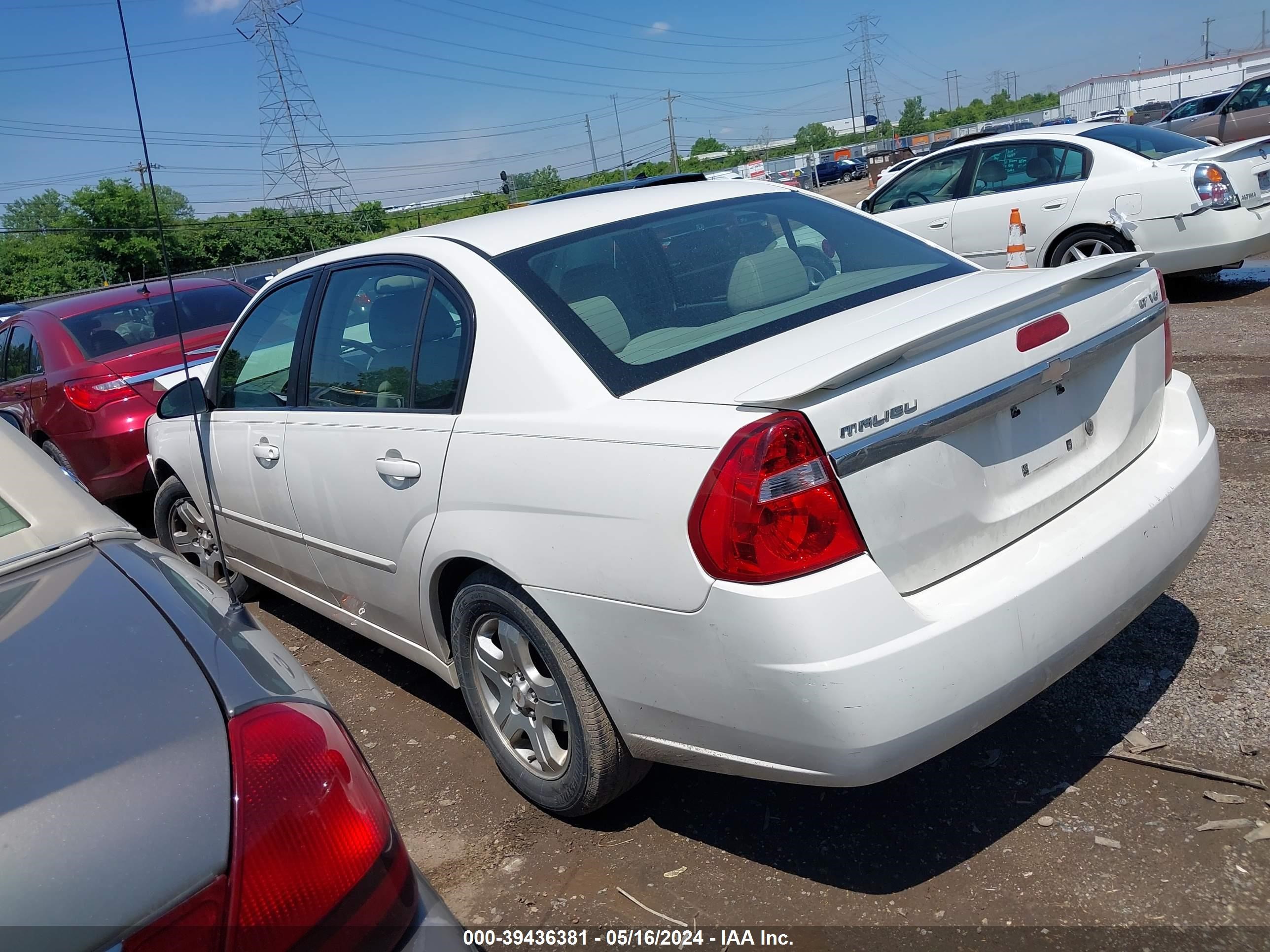 Photo 2 VIN: 1G1ZU54844F124079 - CHEVROLET MALIBU 