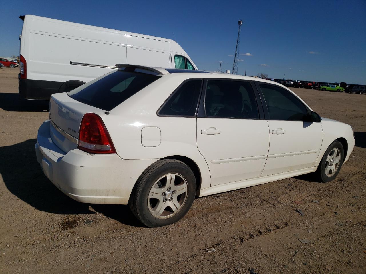 Photo 2 VIN: 1G1ZU64844F218663 - CHEVROLET MALIBU 