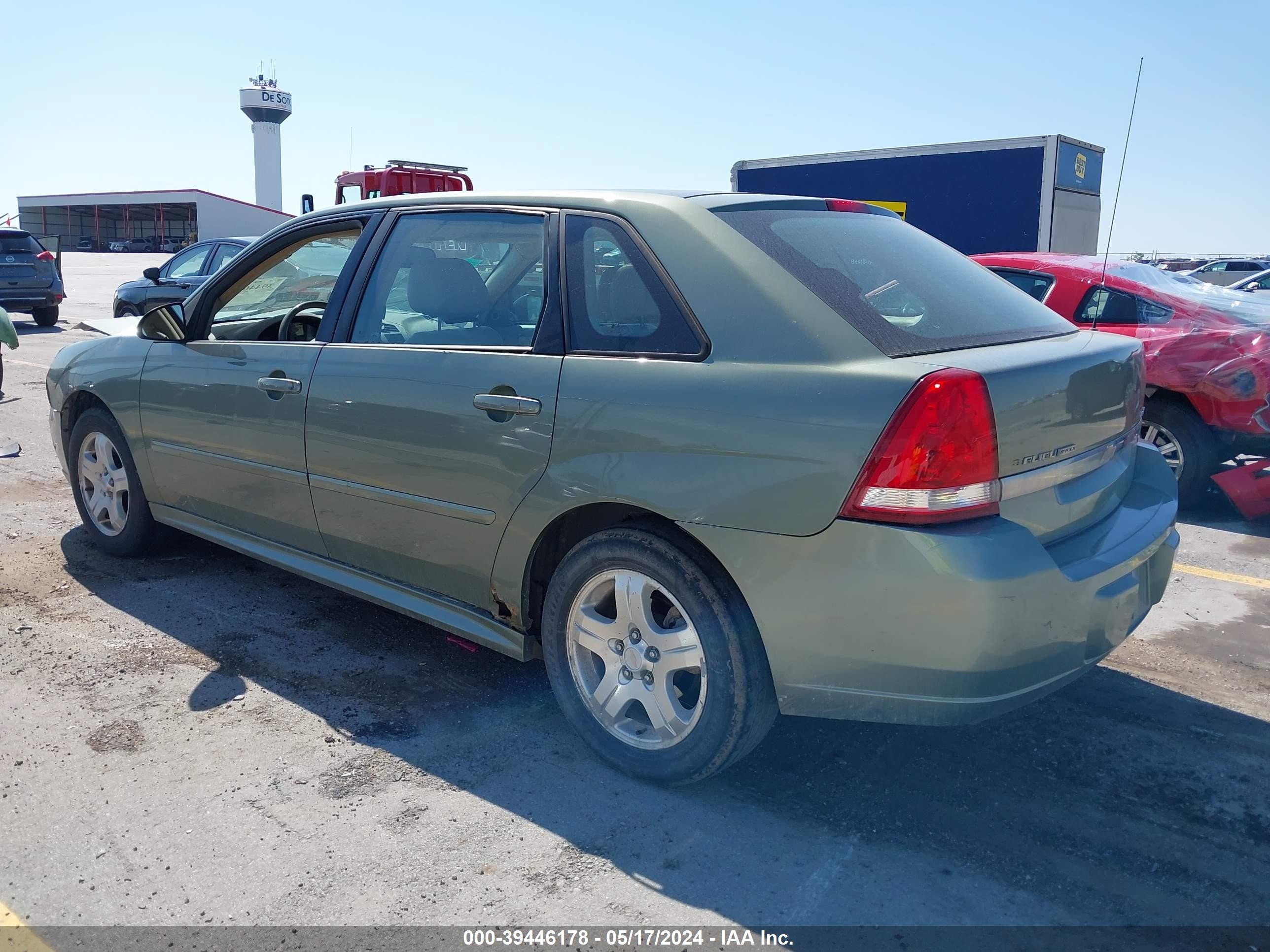 Photo 2 VIN: 1G1ZU64874F177722 - CHEVROLET MALIBU 