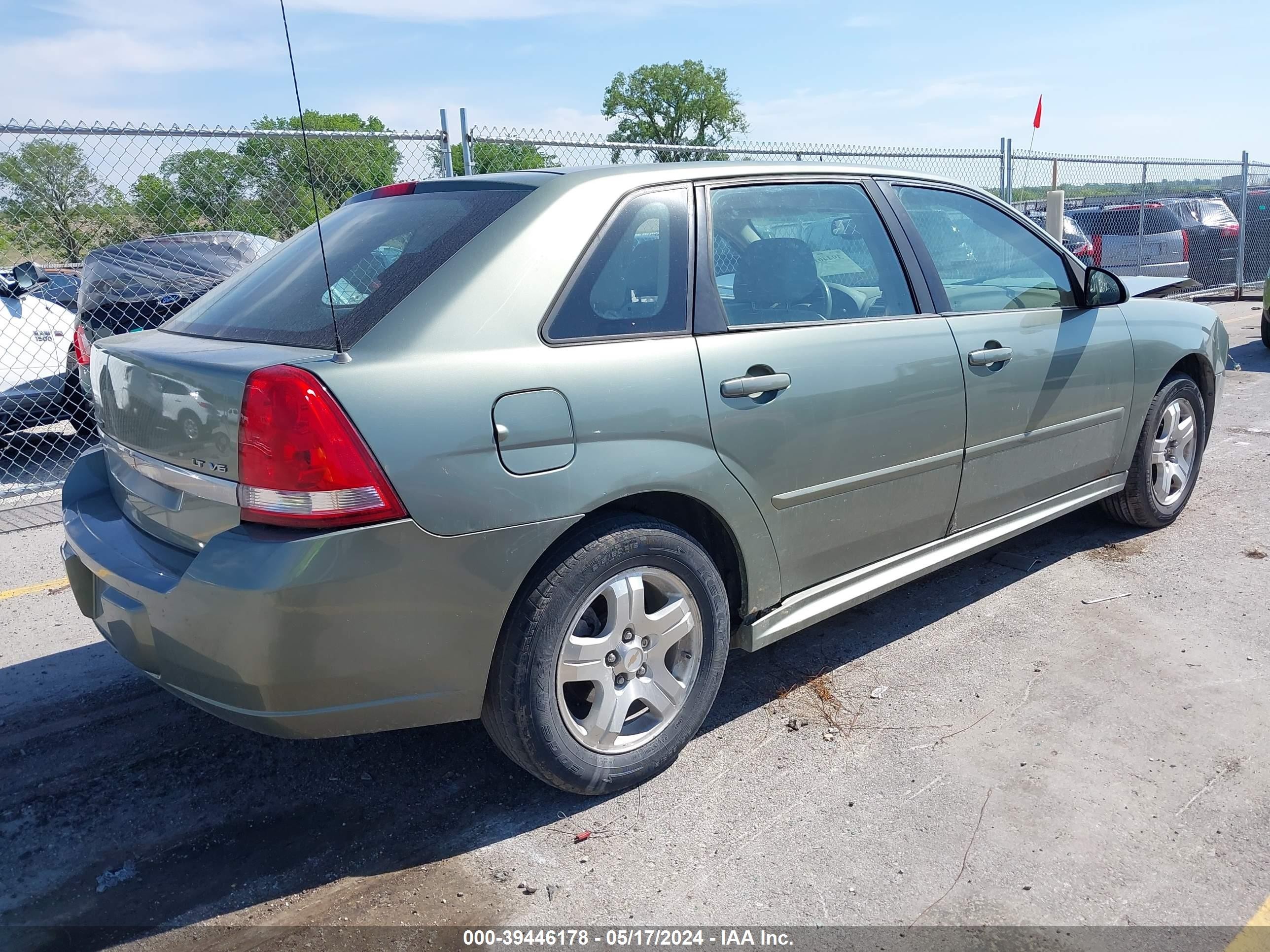 Photo 3 VIN: 1G1ZU64874F177722 - CHEVROLET MALIBU 