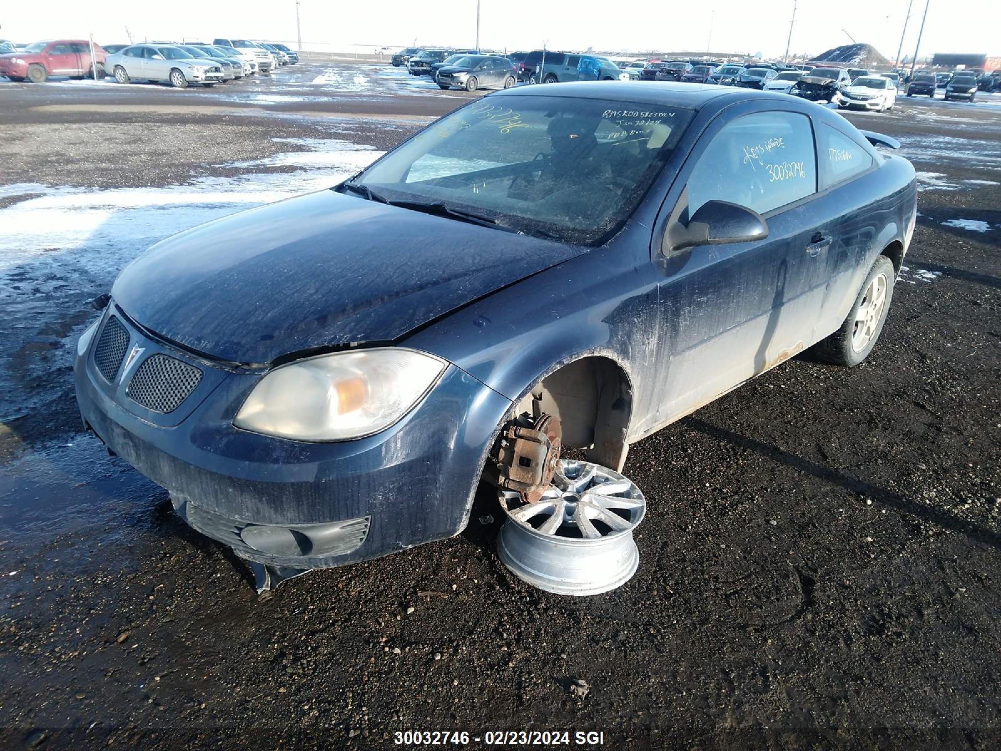 Photo 1 VIN: 1G2AD1F51A7114782 - PONTIAC G5 