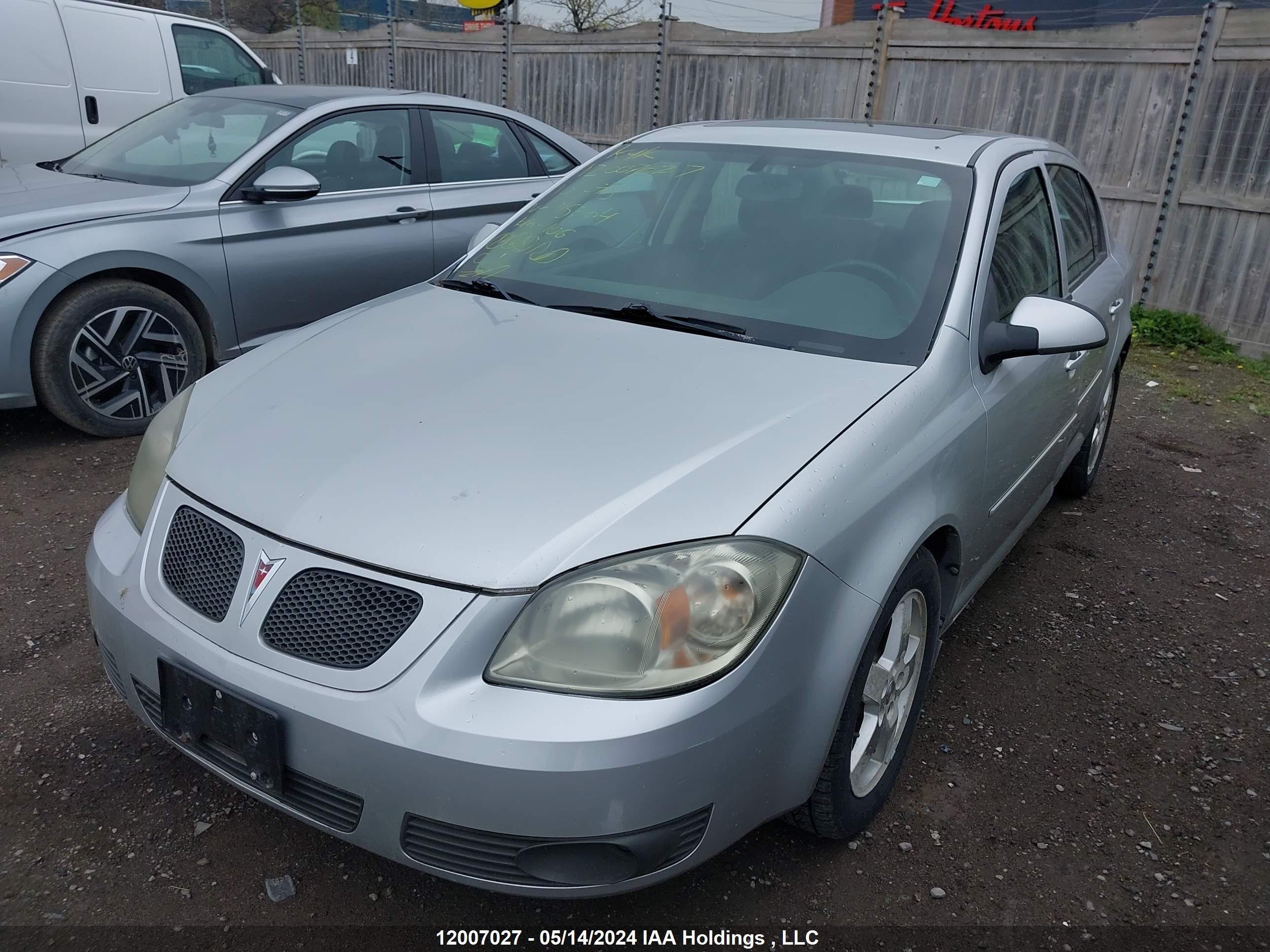 Photo 1 VIN: 1G2AD5F50A7115204 - PONTIAC G5 