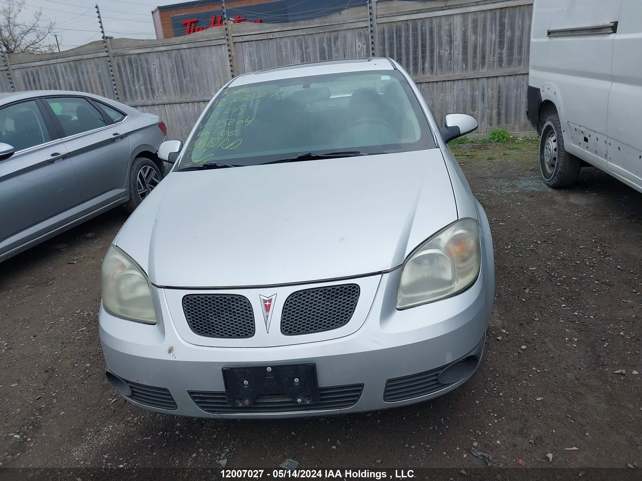 Photo 11 VIN: 1G2AD5F50A7115204 - PONTIAC G5 