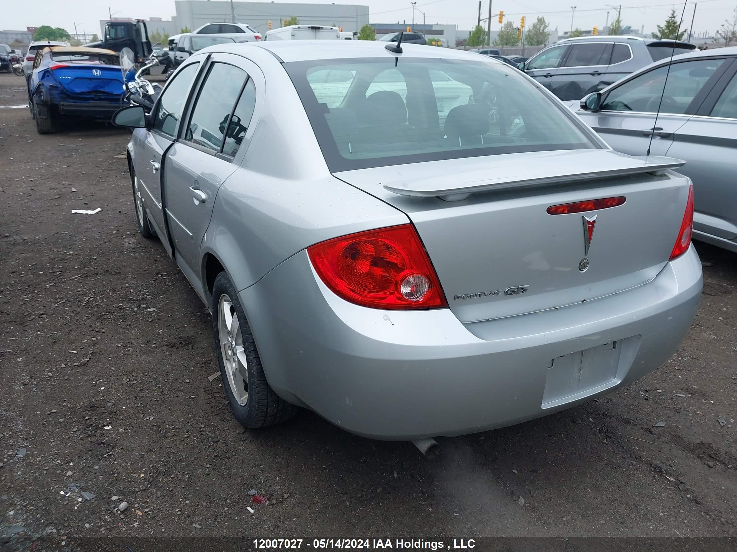 Photo 2 VIN: 1G2AD5F50A7115204 - PONTIAC G5 