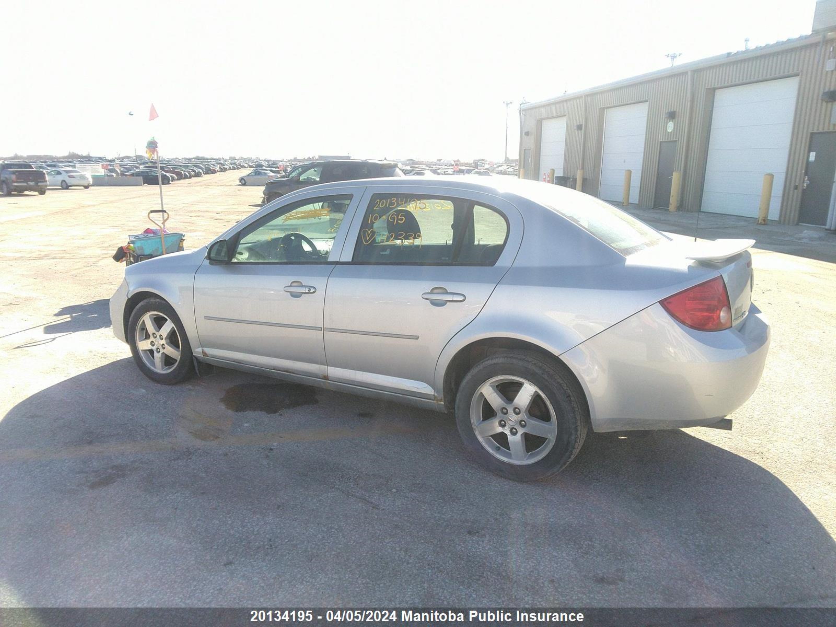 Photo 2 VIN: 1G2AD5F58A7112339 - PONTIAC G5 