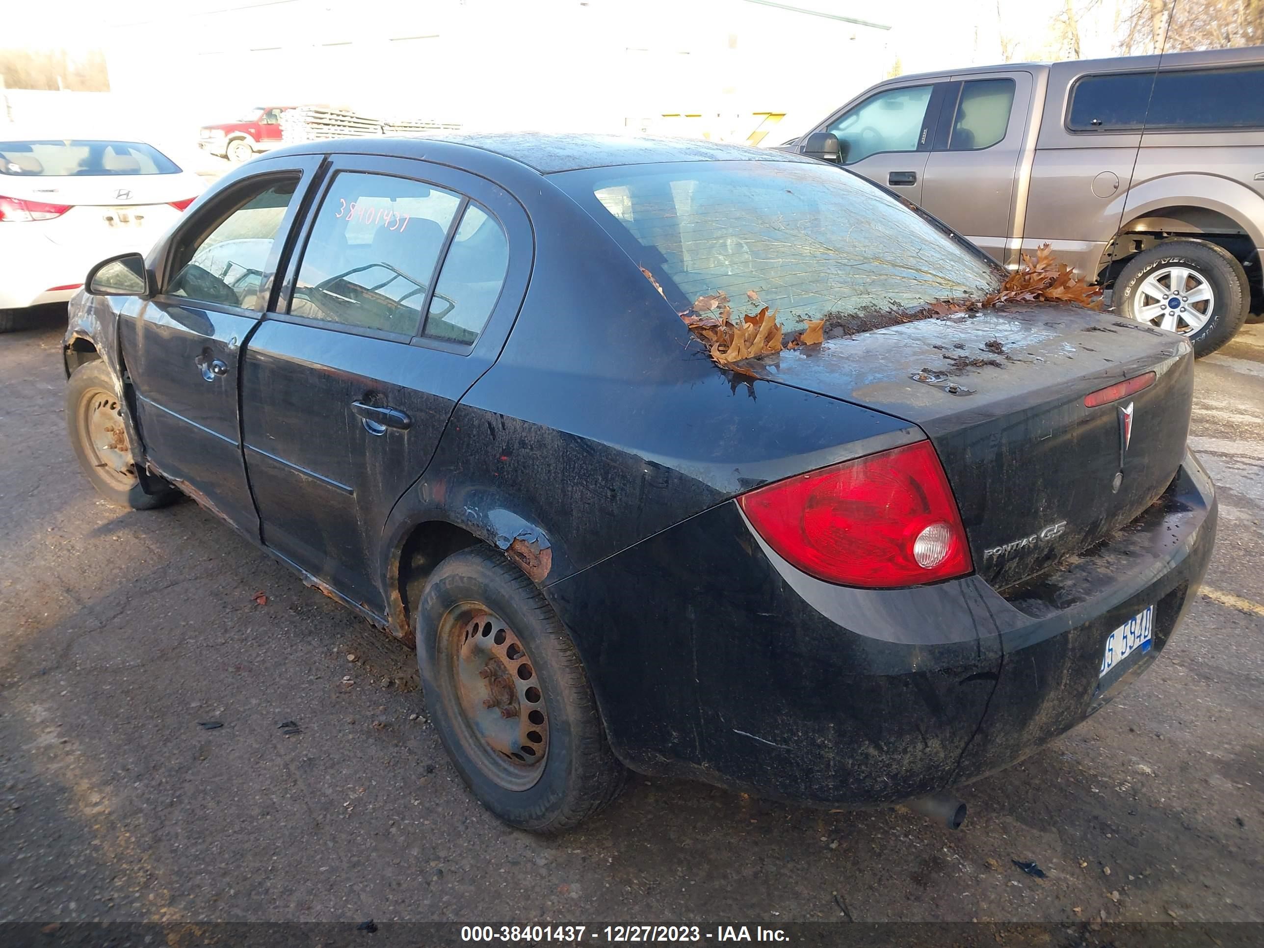 Photo 2 VIN: 1G2AJ55F577160814 - PONTIAC G5 