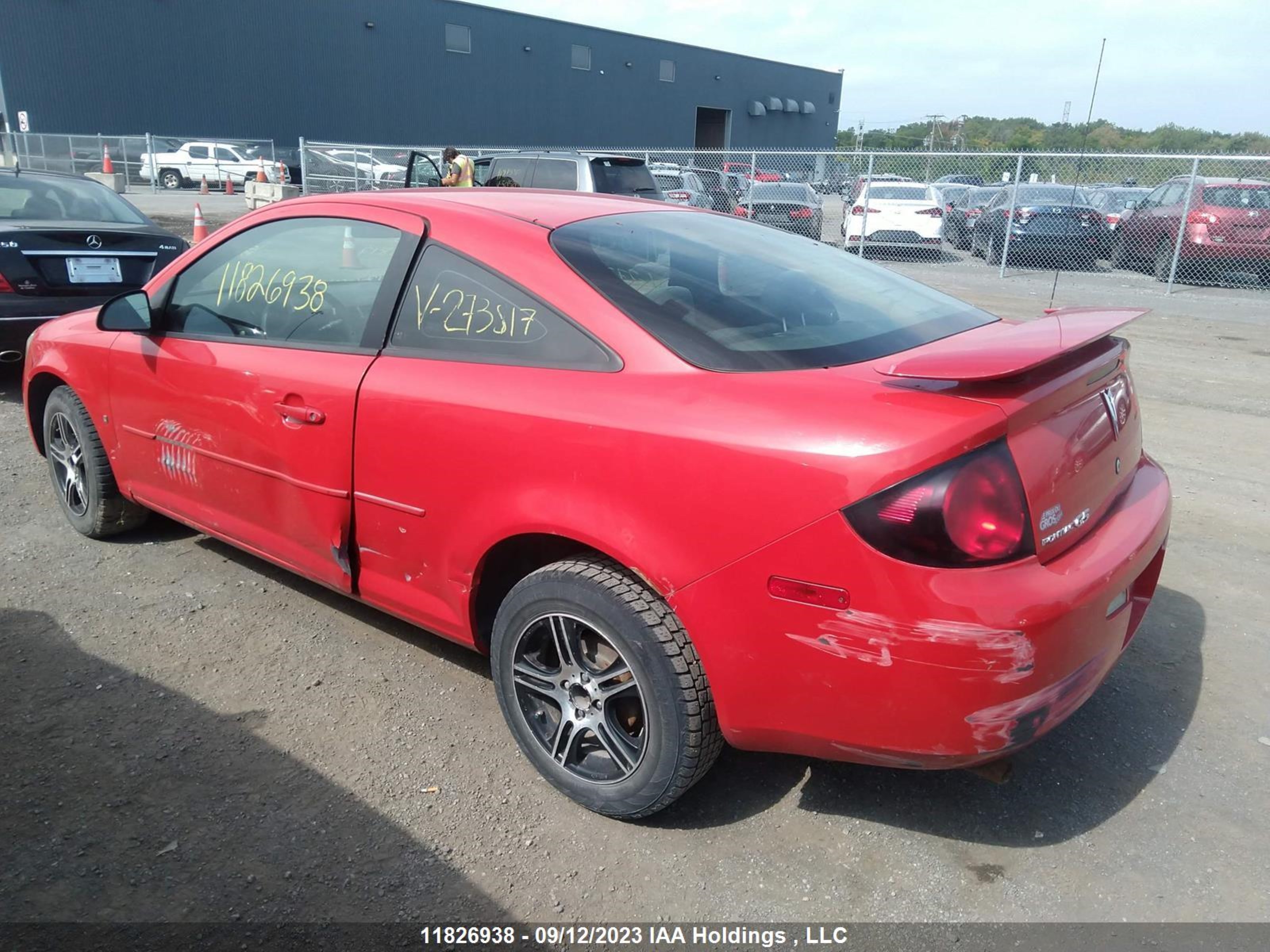 Photo 2 VIN: 1G2AL15F087273817 - PONTIAC G5 