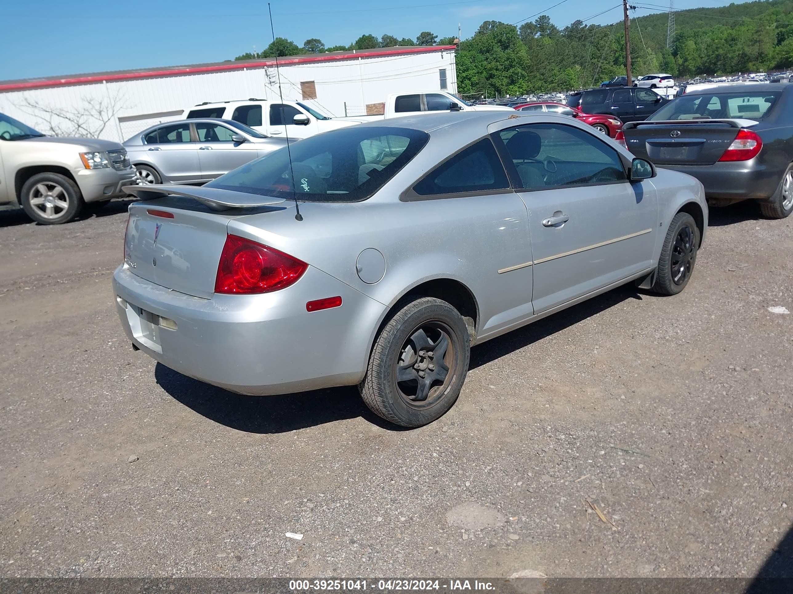 Photo 3 VIN: 1G2AL15F177195806 - PONTIAC G5 