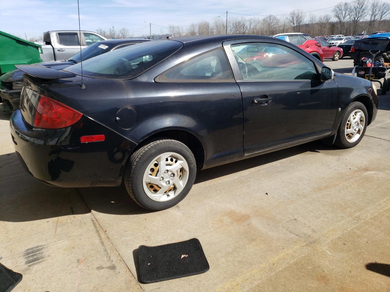 Photo 2 VIN: 1G2AL15F377199565 - PONTIAC G5 