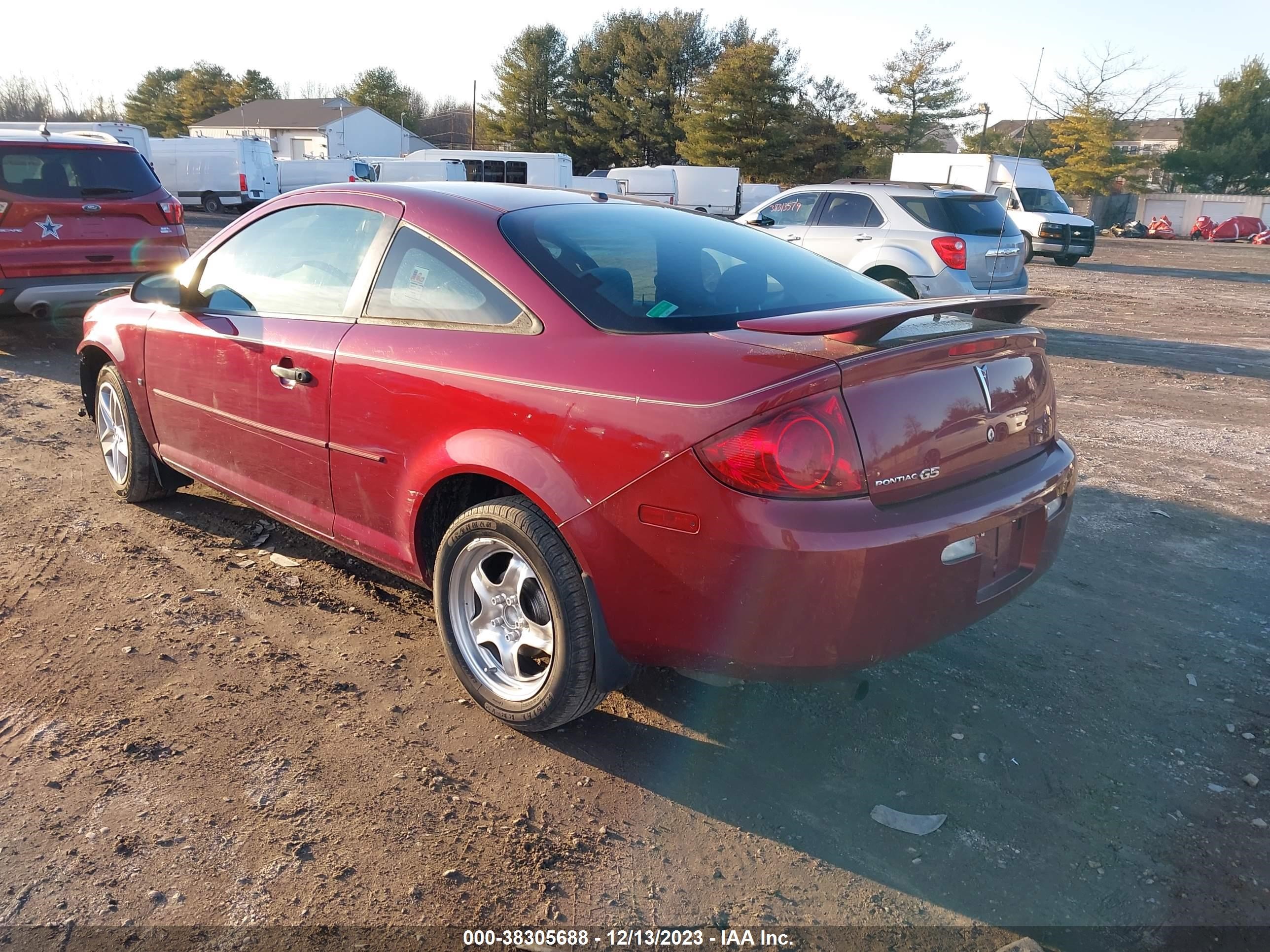 Photo 2 VIN: 1G2AL15F577334982 - PONTIAC G5 