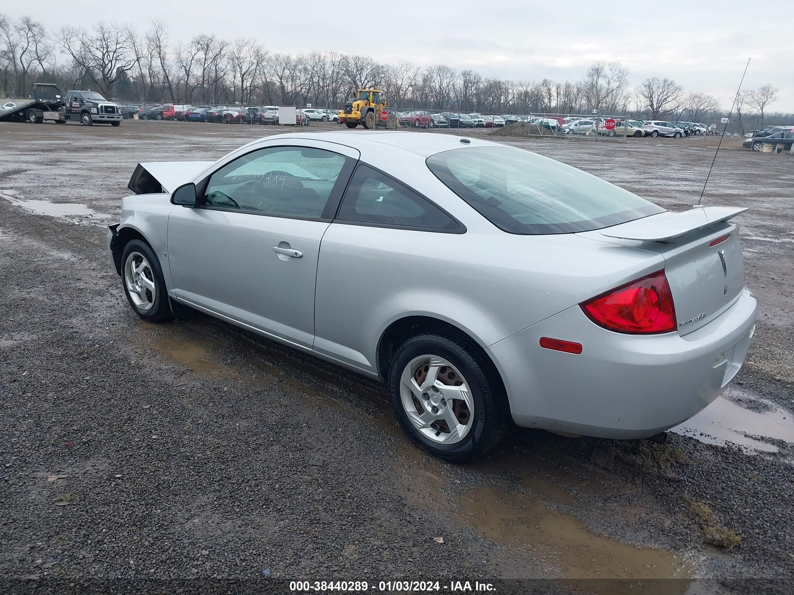 Photo 2 VIN: 1G2AL15F977124501 - PONTIAC G5 