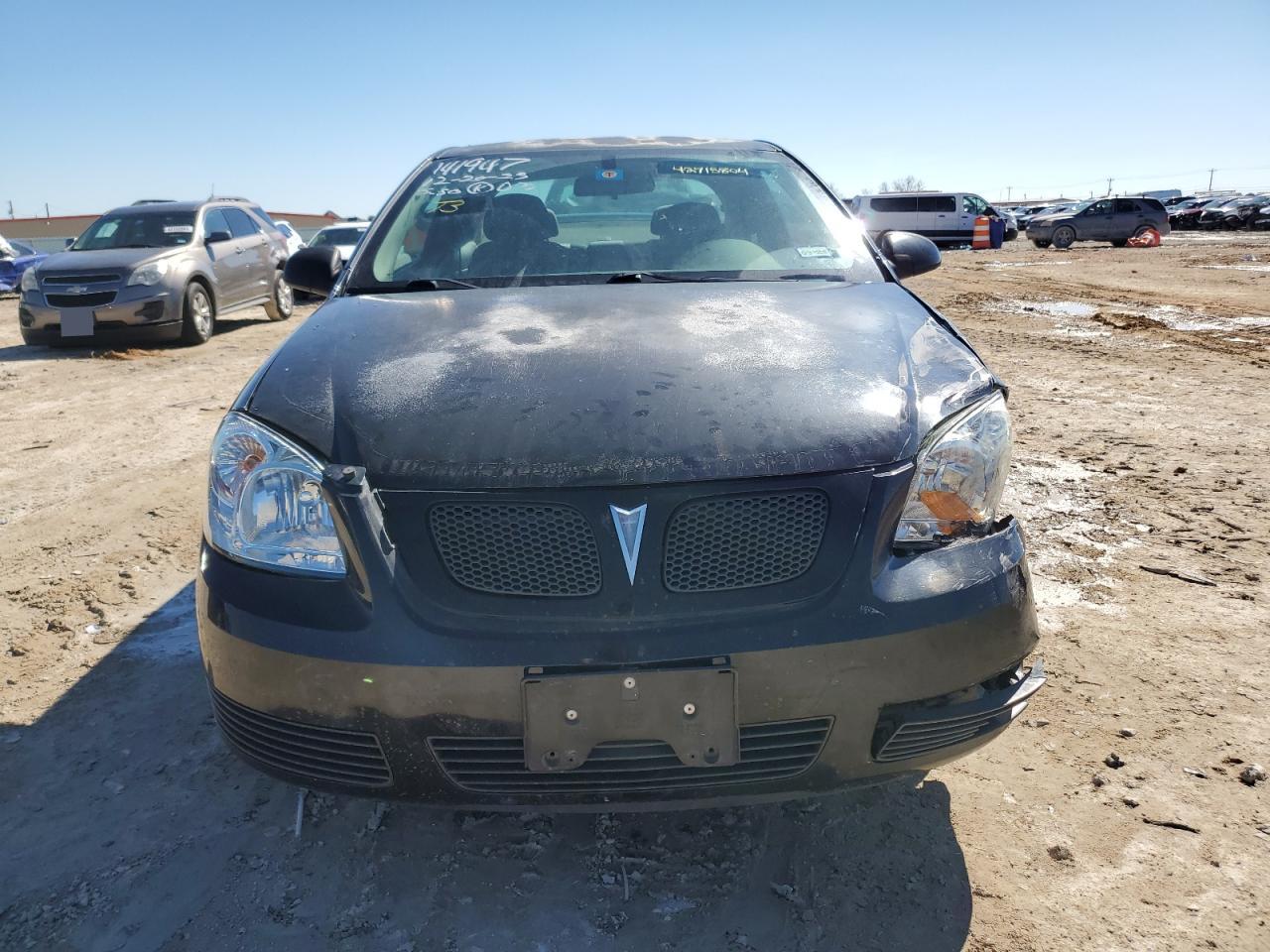 Photo 4 VIN: 1G2AL15F977148491 - PONTIAC G5 