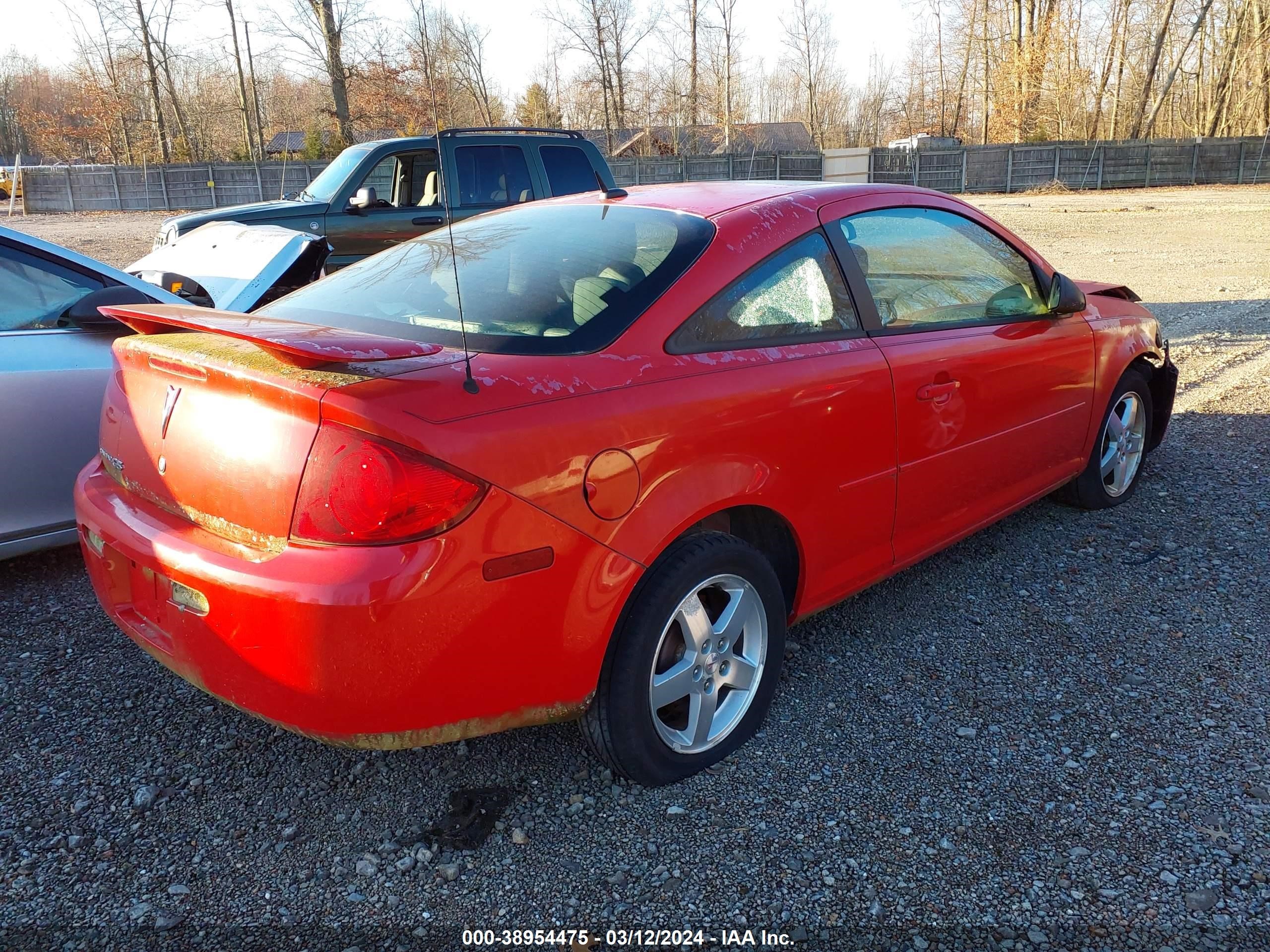 Photo 4 VIN: 1G2AL18F077201090 - PONTIAC G5 