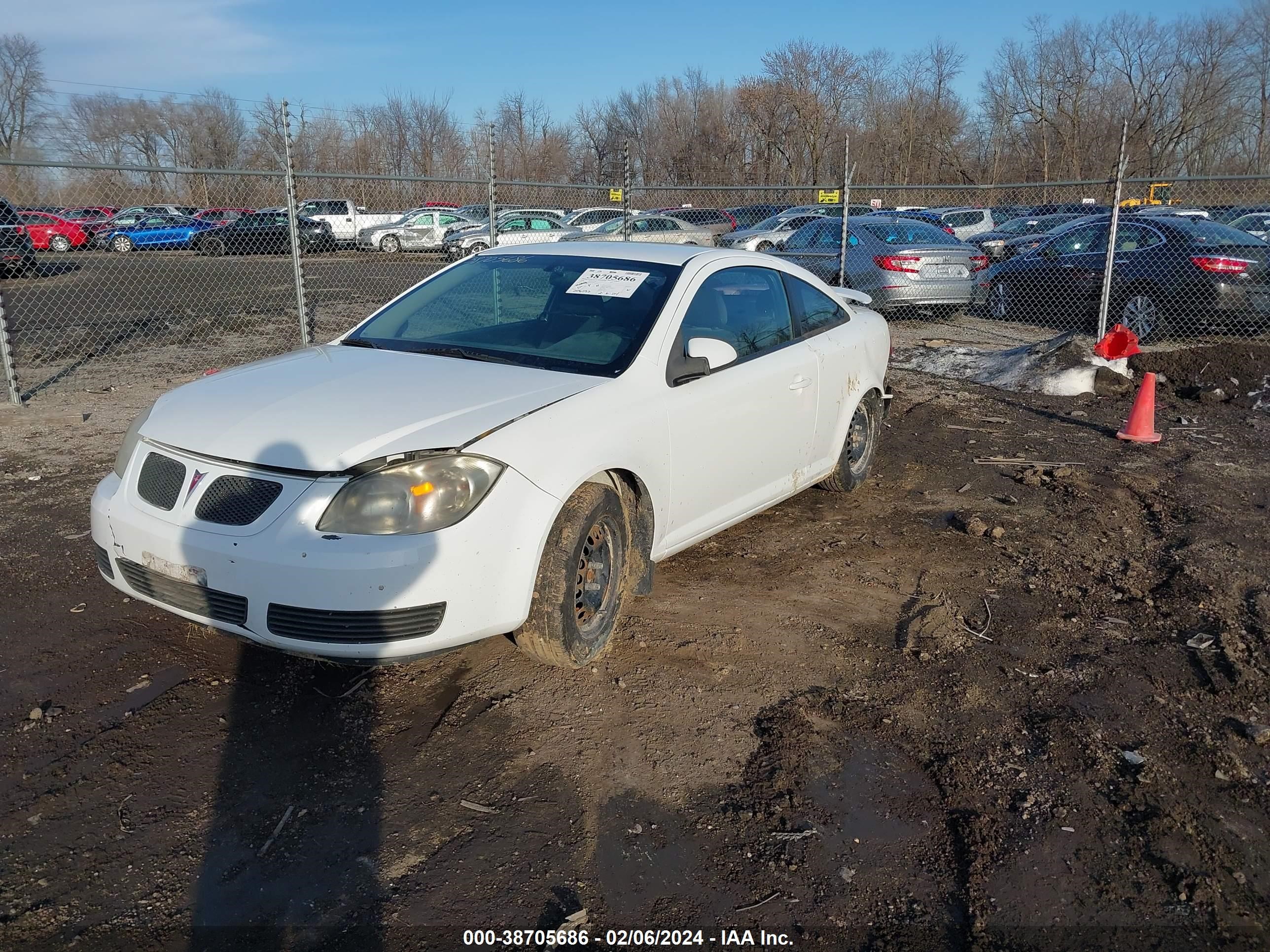 Photo 1 VIN: 1G2AL18F587104694 - PONTIAC G5 