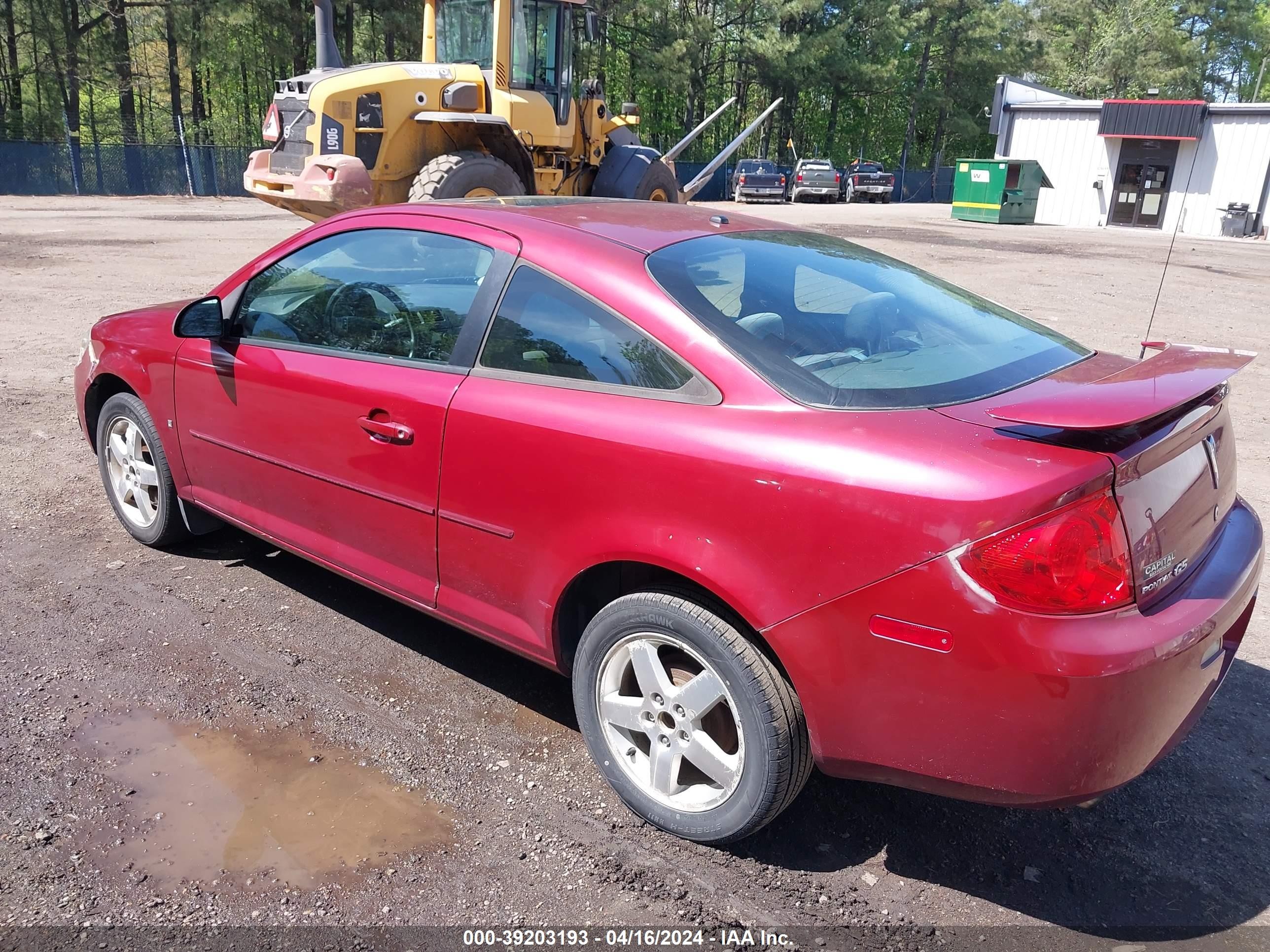 Photo 2 VIN: 1G2AL18F687347303 - PONTIAC G5 