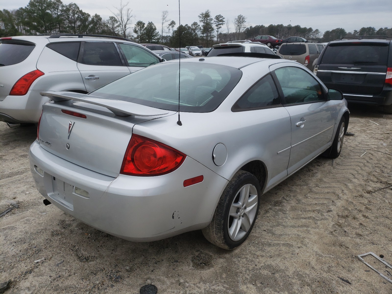 Photo 3 VIN: 1G2AL18F787163763 - PONTIAC G5 