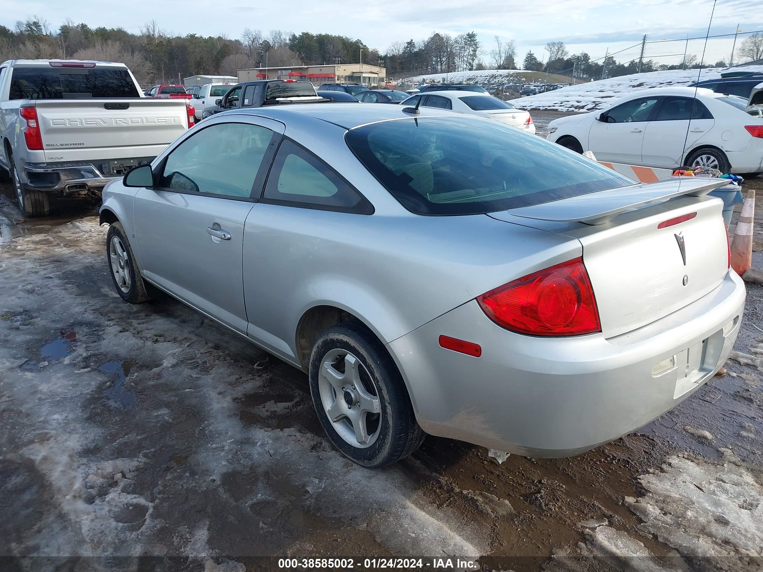 Photo 2 VIN: 1G2AL18H297148980 - PONTIAC G5 