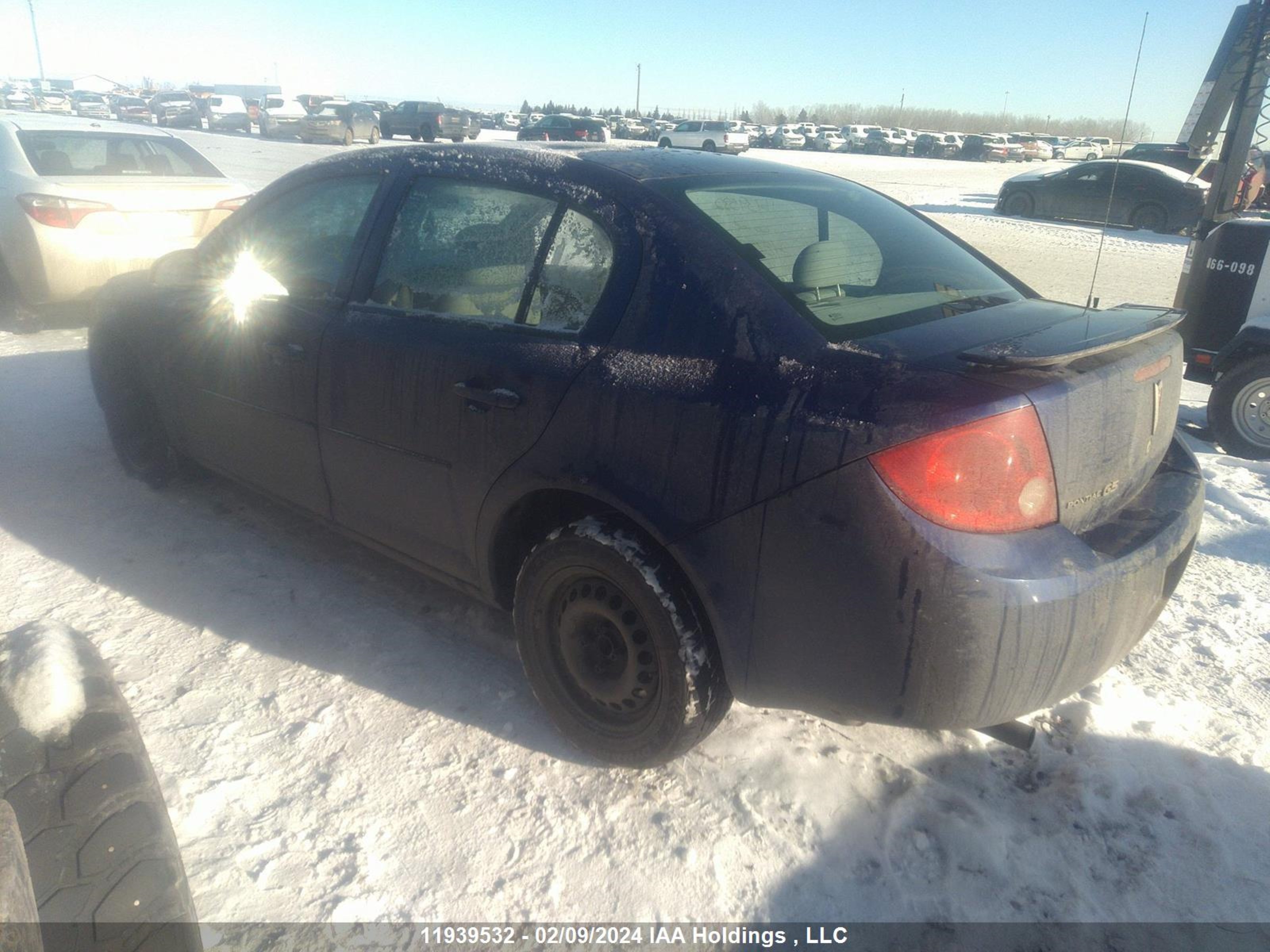 Photo 2 VIN: 1G2AL55F777387271 - PONTIAC G5 