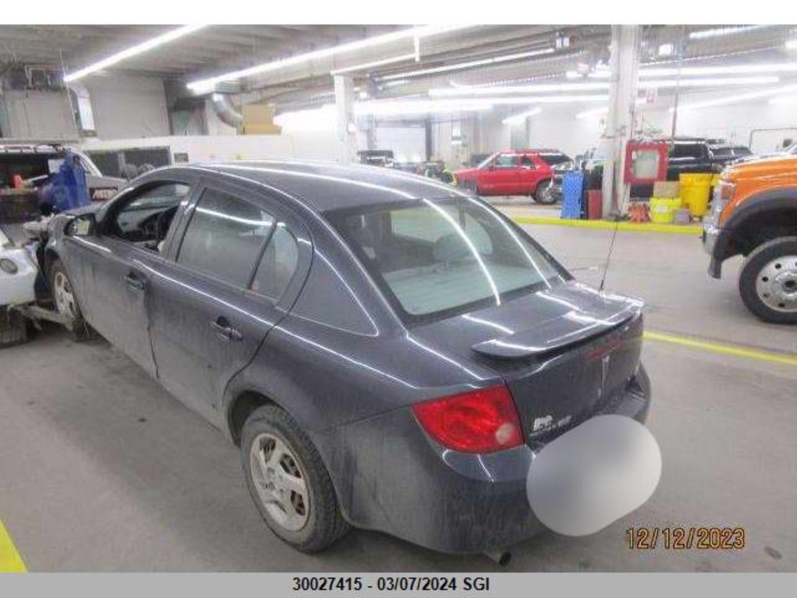 Photo 2 VIN: 1G2AL55F787100710 - PONTIAC G5 