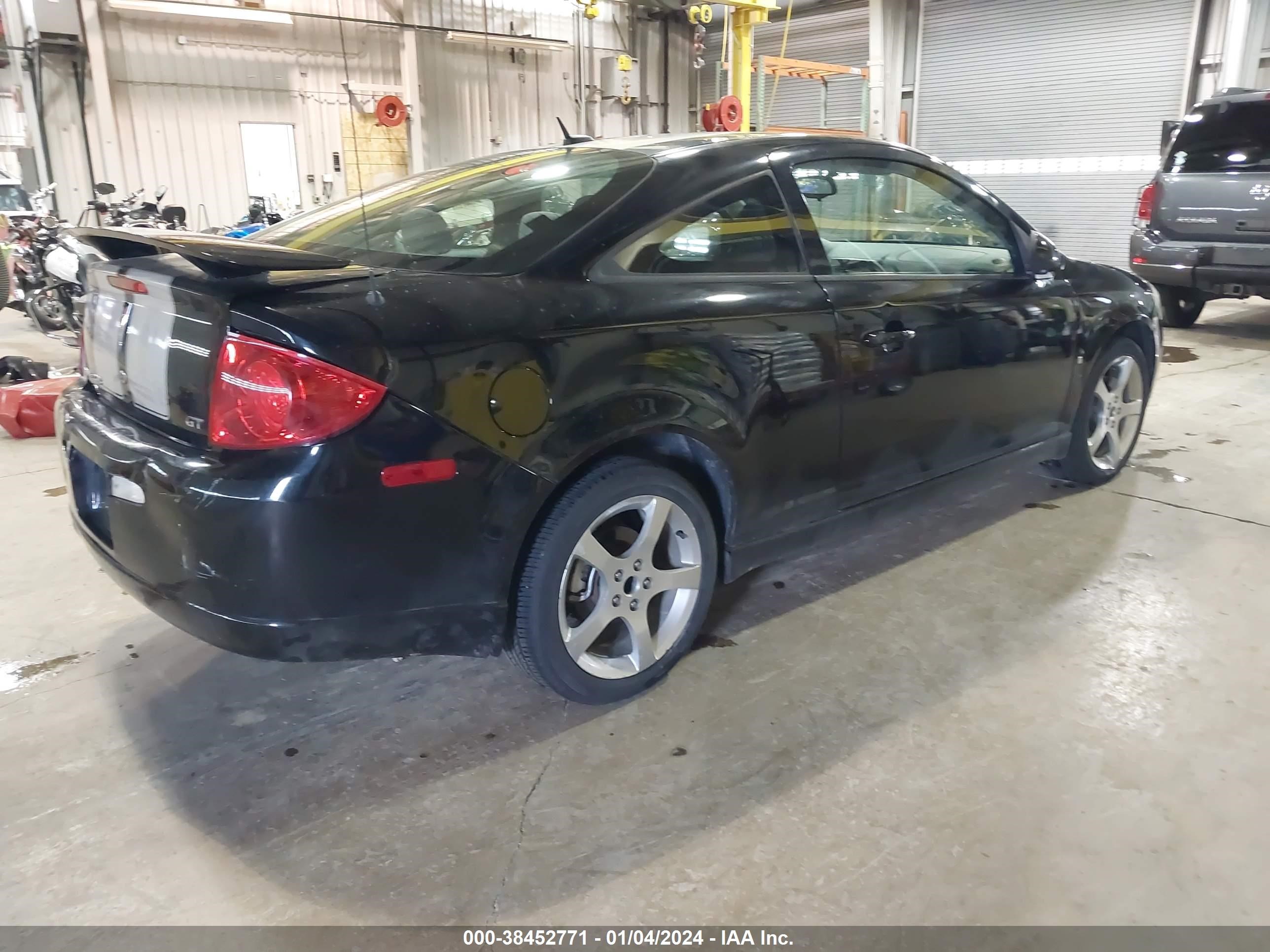 Photo 3 VIN: 1G2AN18B487335657 - PONTIAC G5 