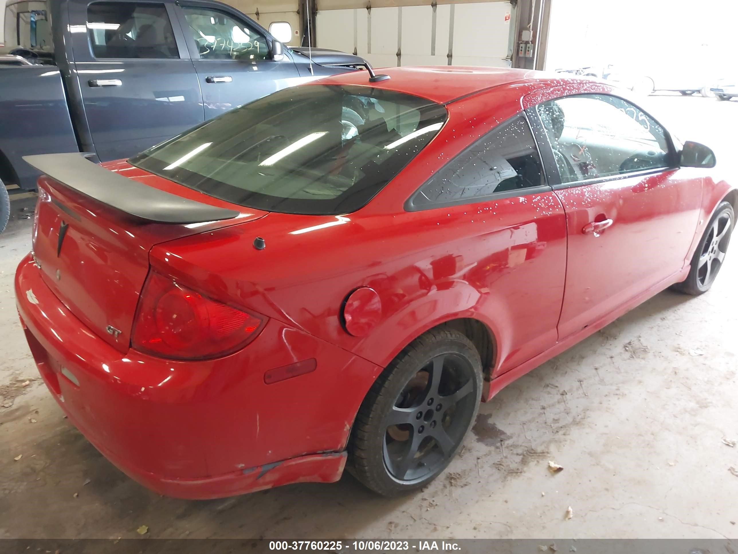 Photo 3 VIN: 1G2AN18B787311840 - PONTIAC G5 