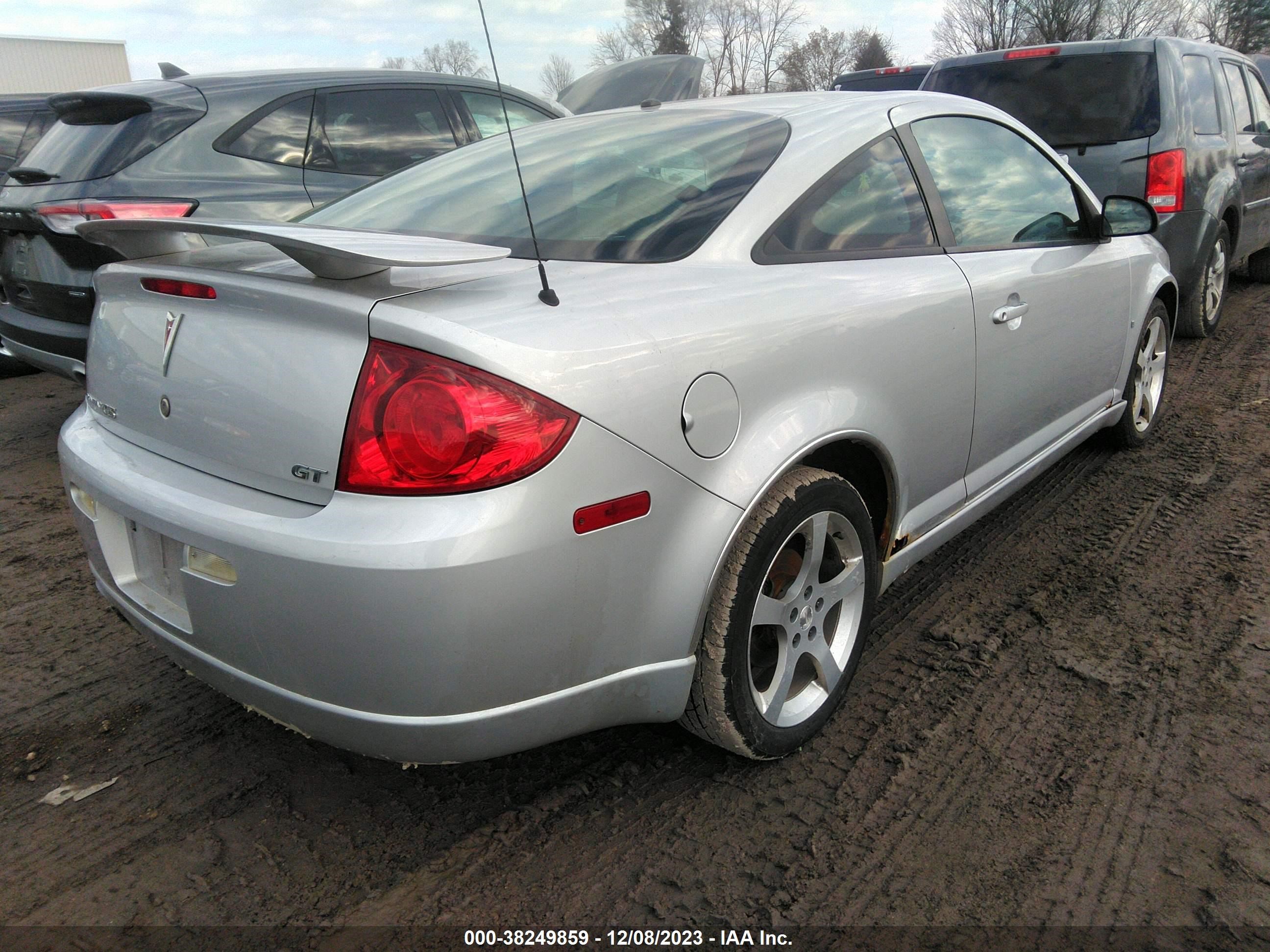 Photo 3 VIN: 1G2AN18B877373858 - PONTIAC G5 