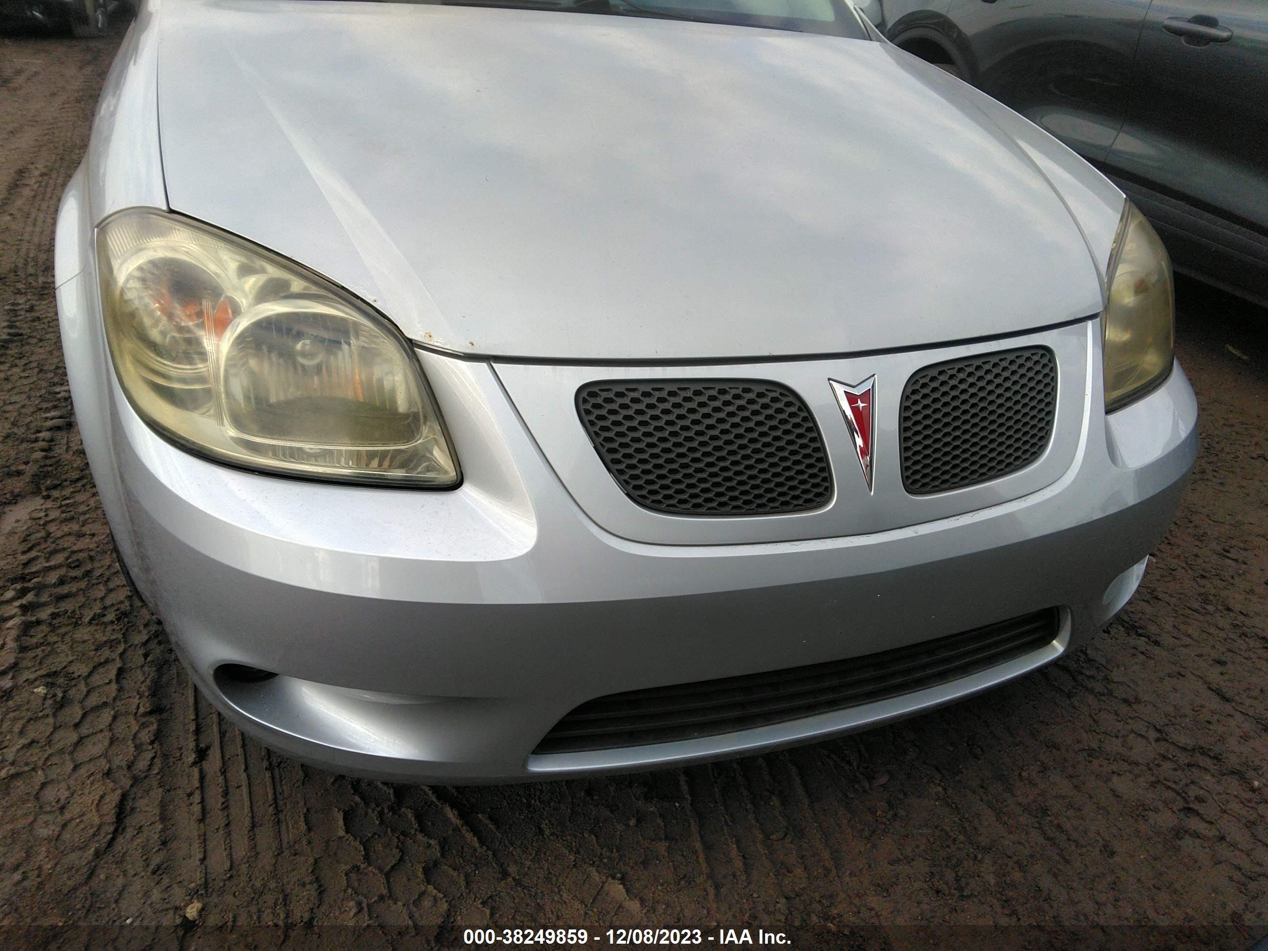 Photo 5 VIN: 1G2AN18B877373858 - PONTIAC G5 