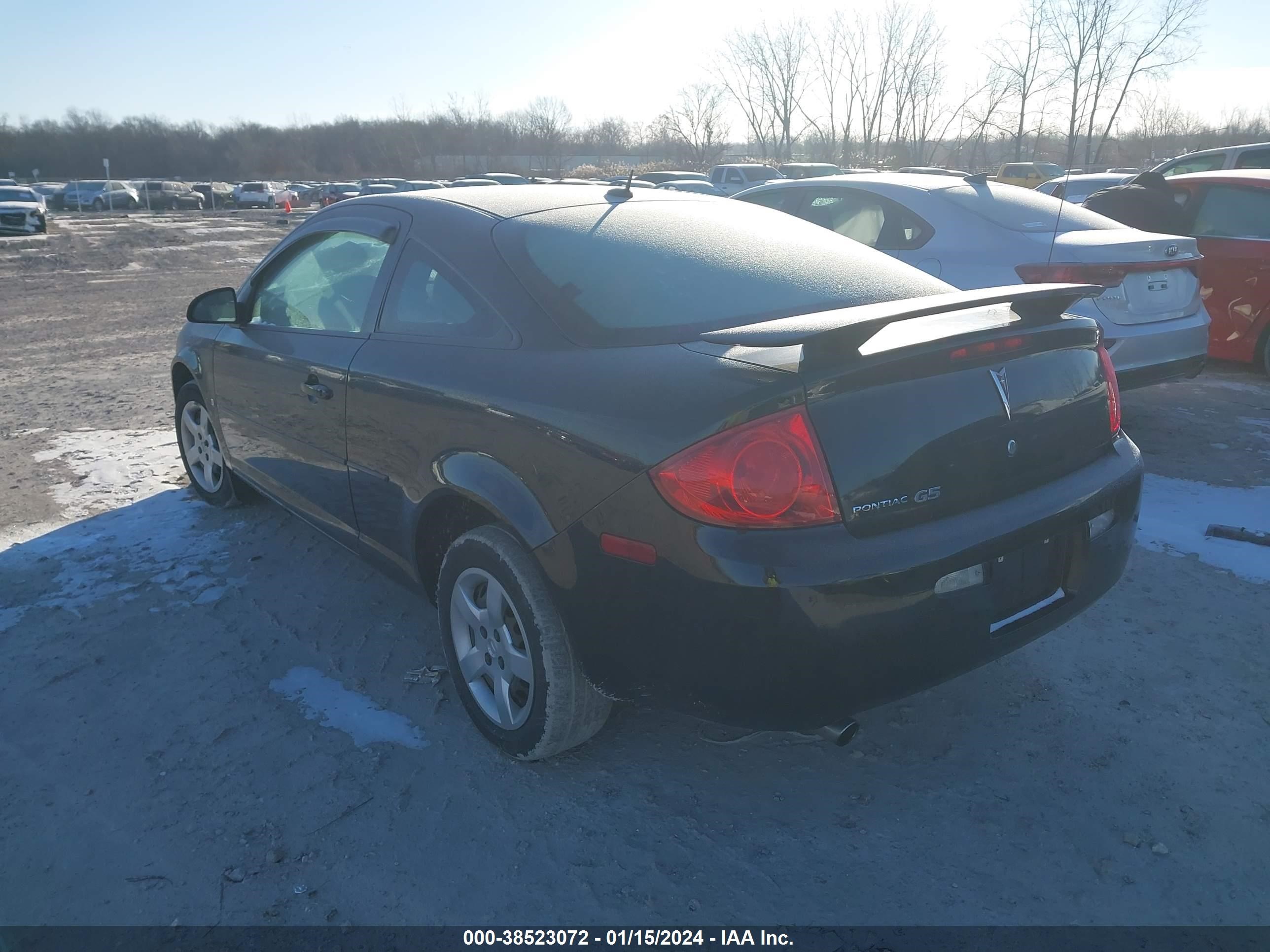 Photo 2 VIN: 1G2AS18H097145756 - PONTIAC G5 