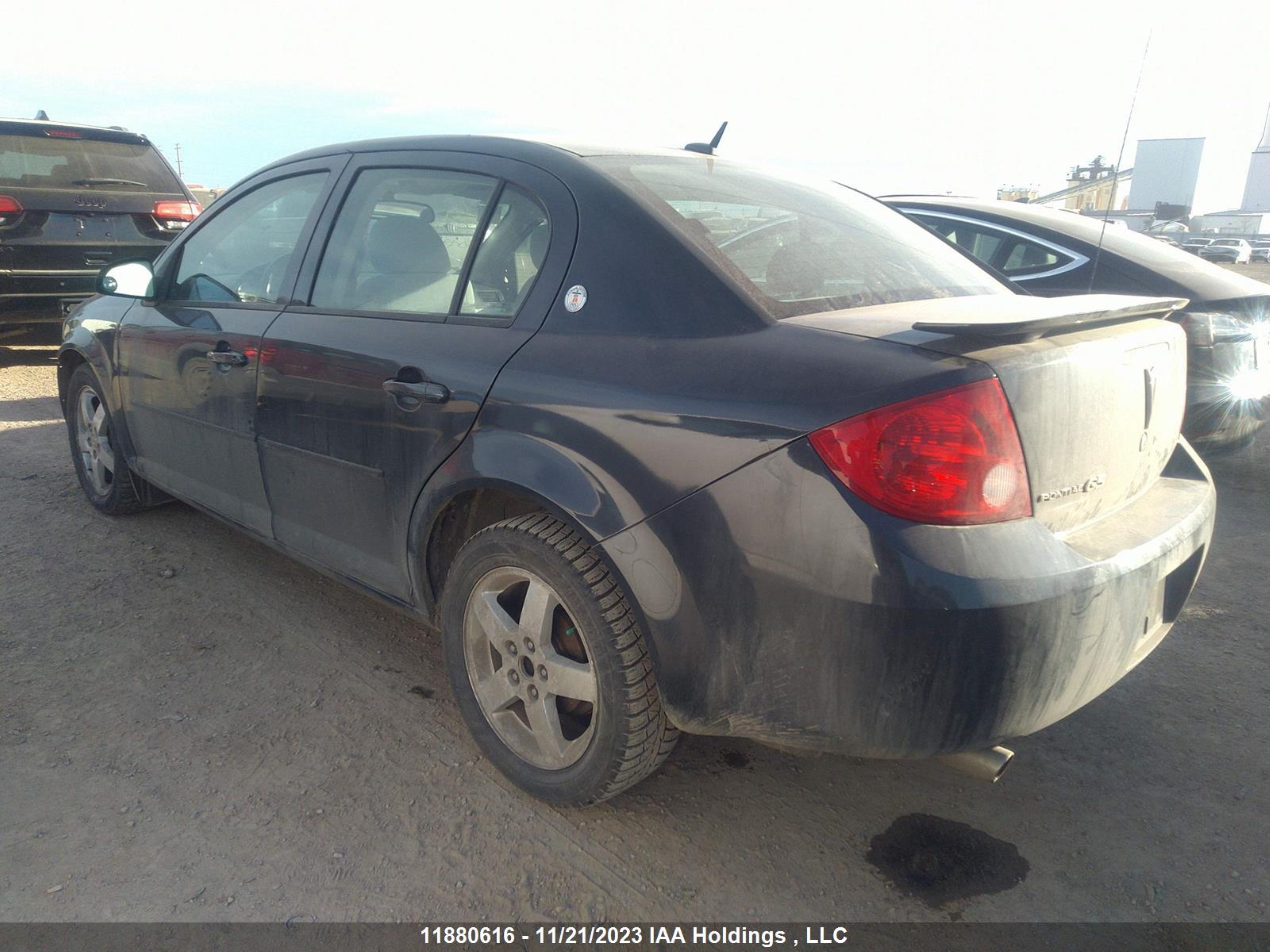 Photo 2 VIN: 1G2AS58H897175093 - PONTIAC G5 