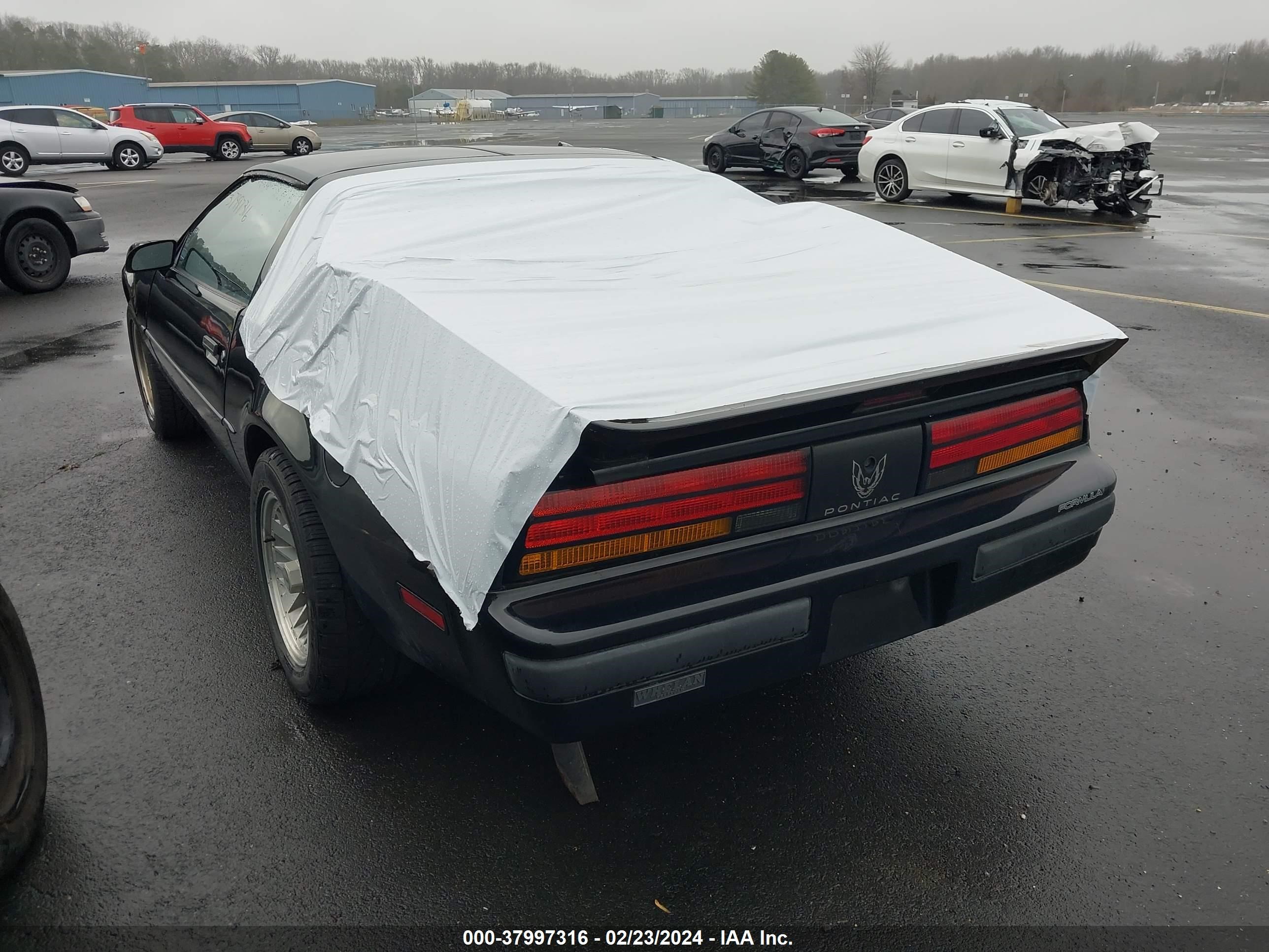 Photo 2 VIN: 1G2FS21E7JL206334 - PONTIAC FIREBIRD 