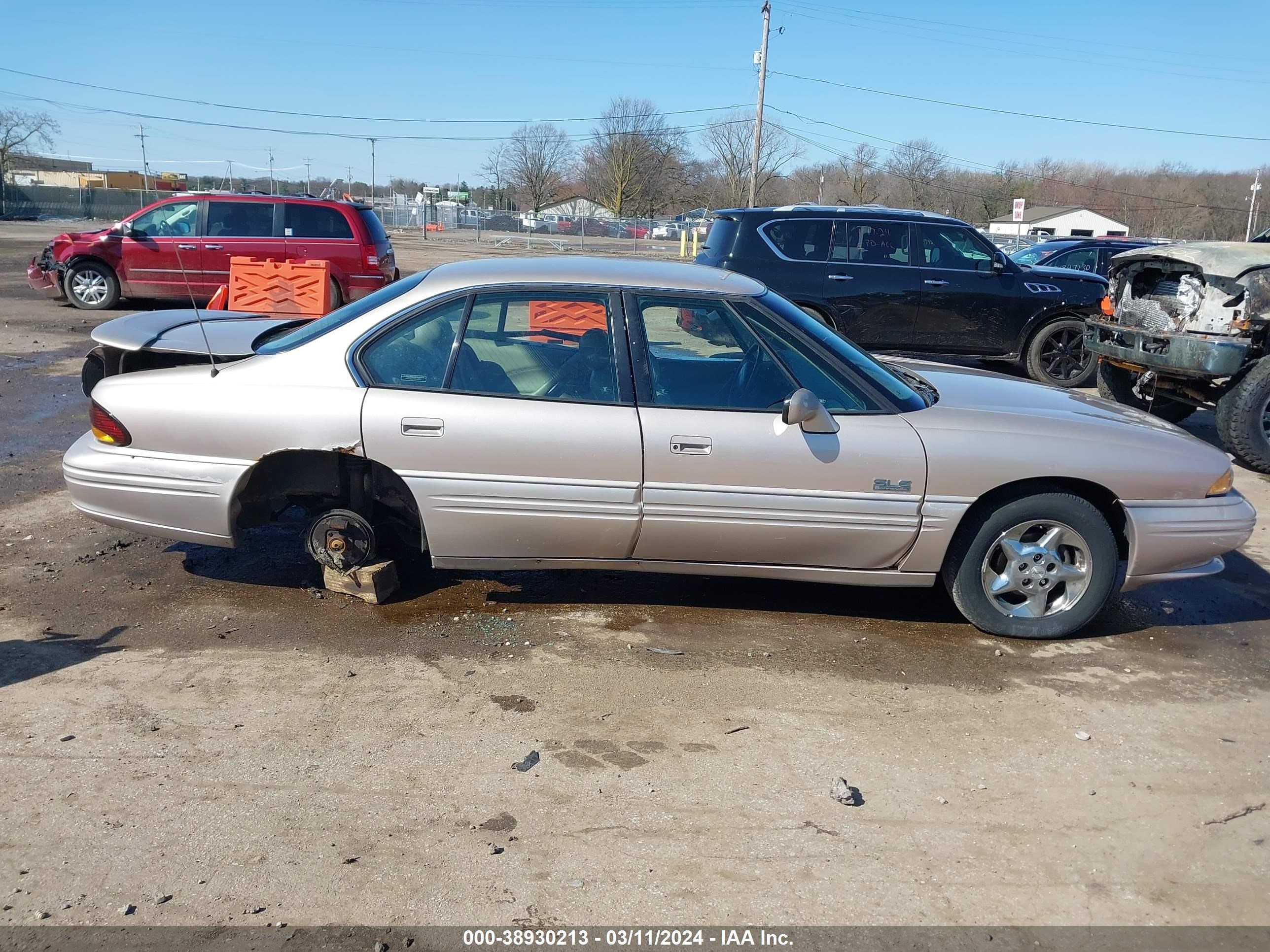 Photo 12 VIN: 1G2HX52K1WH229411 - PONTIAC BONNEVILLE 