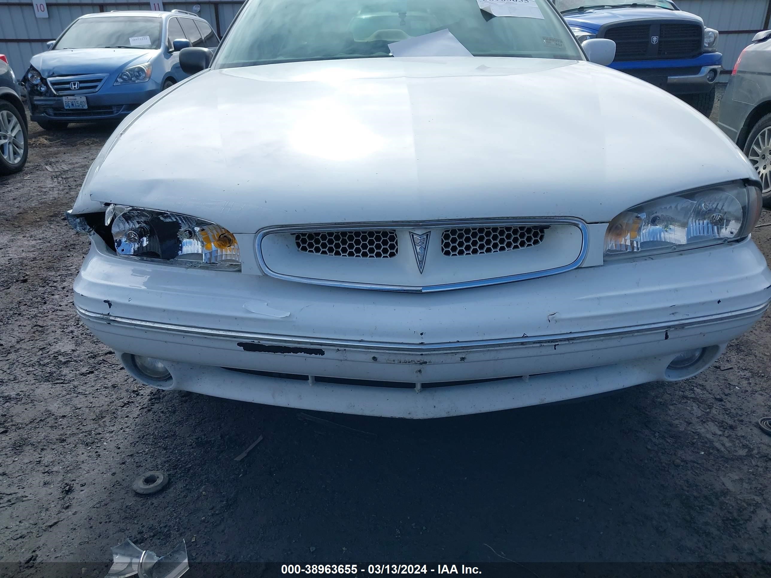 Photo 11 VIN: 1G2HX52K2XH254156 - PONTIAC BONNEVILLE 