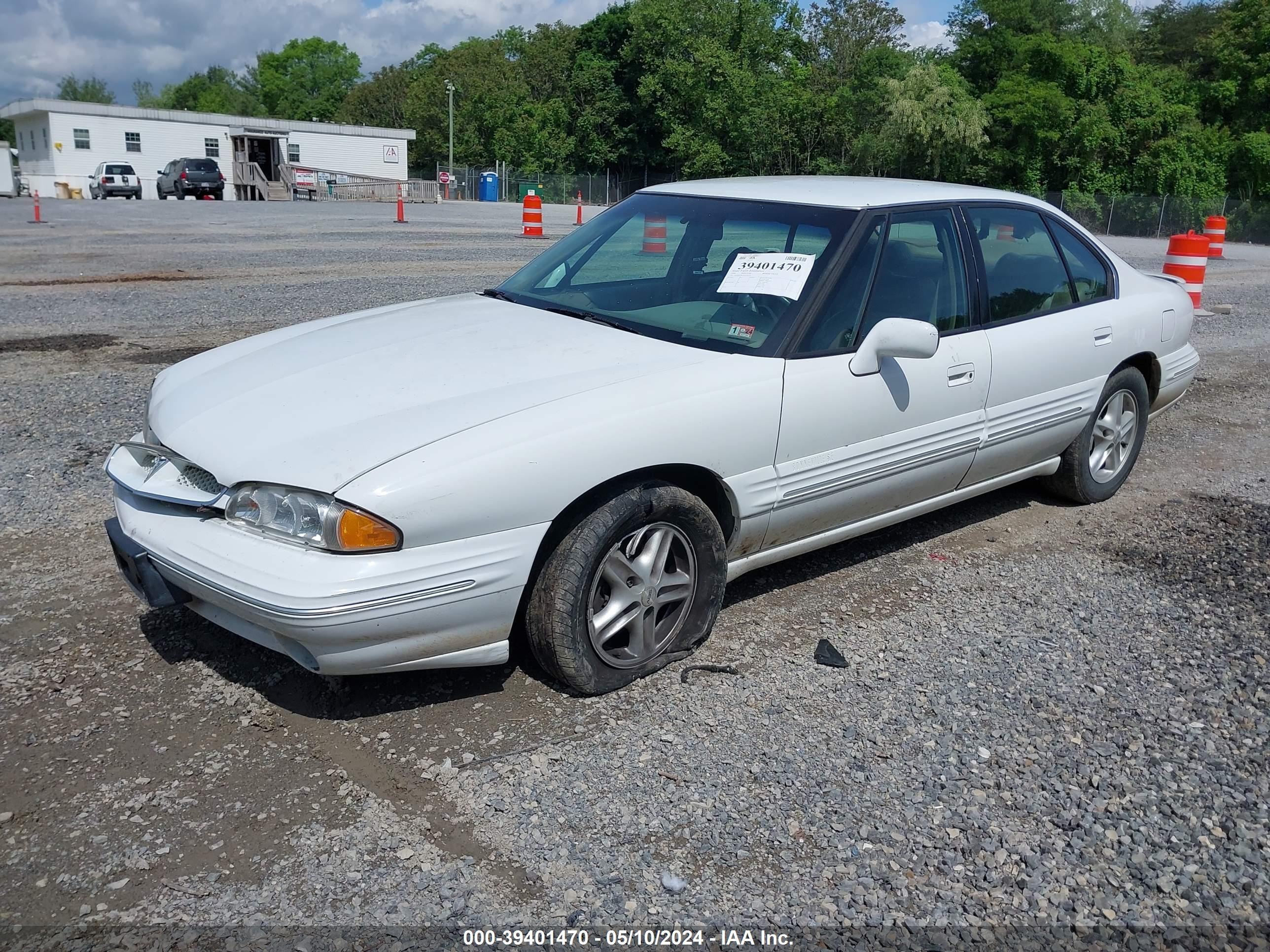 Photo 1 VIN: 1G2HX52K2XH254173 - PONTIAC BONNEVILLE 