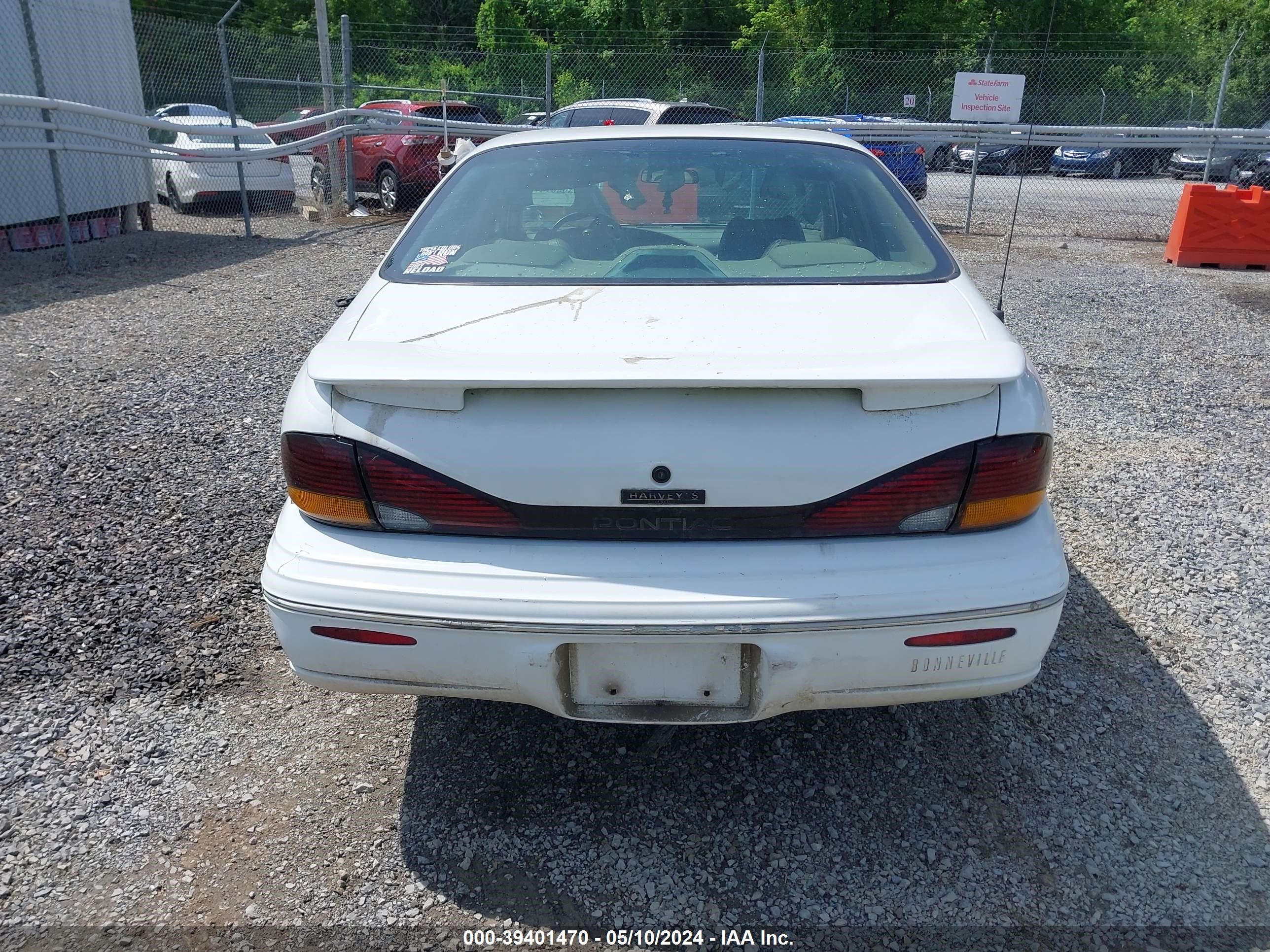 Photo 15 VIN: 1G2HX52K2XH254173 - PONTIAC BONNEVILLE 