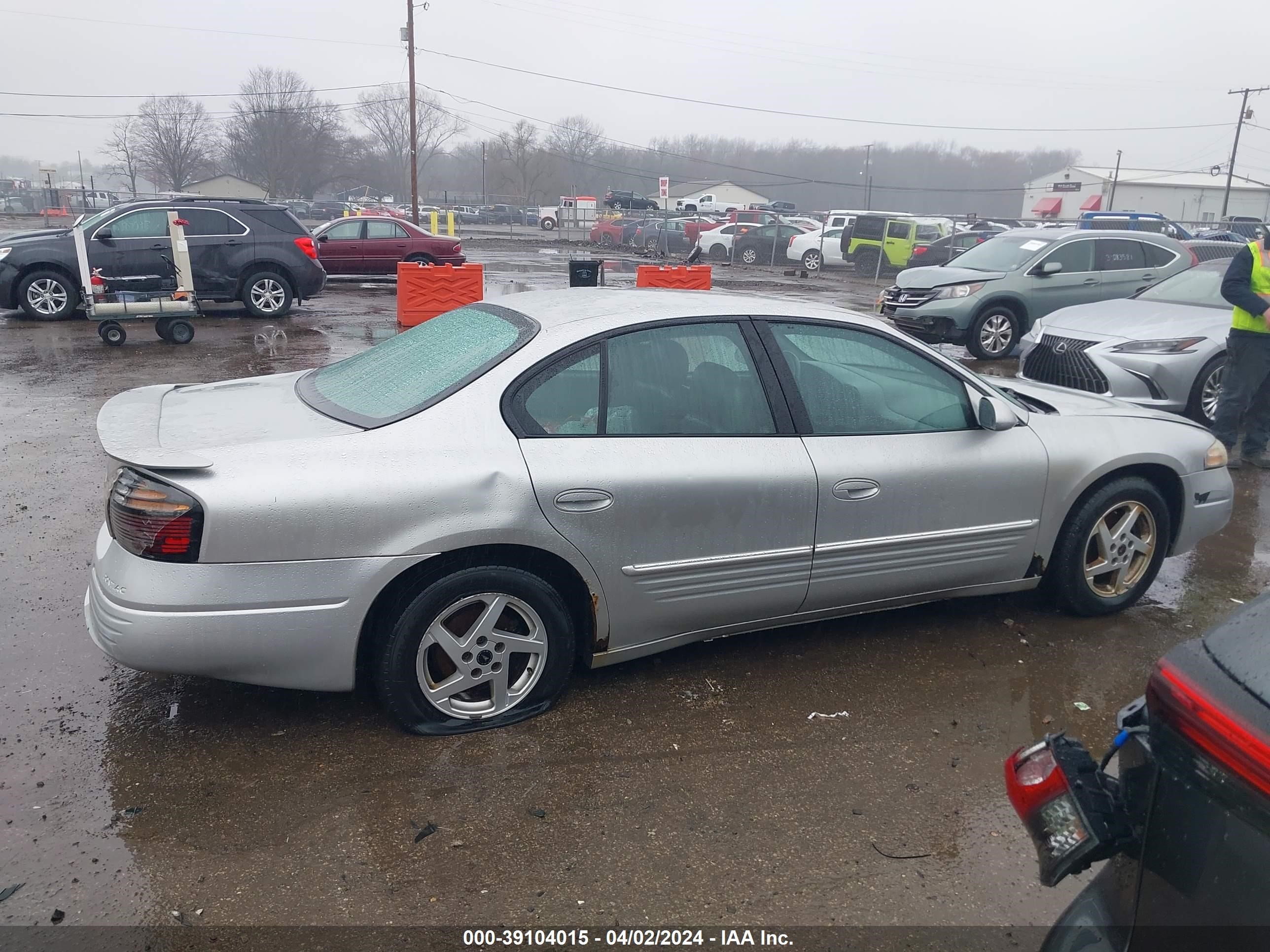 Photo 12 VIN: 1G2HX52K34U176487 - PONTIAC BONNEVILLE 