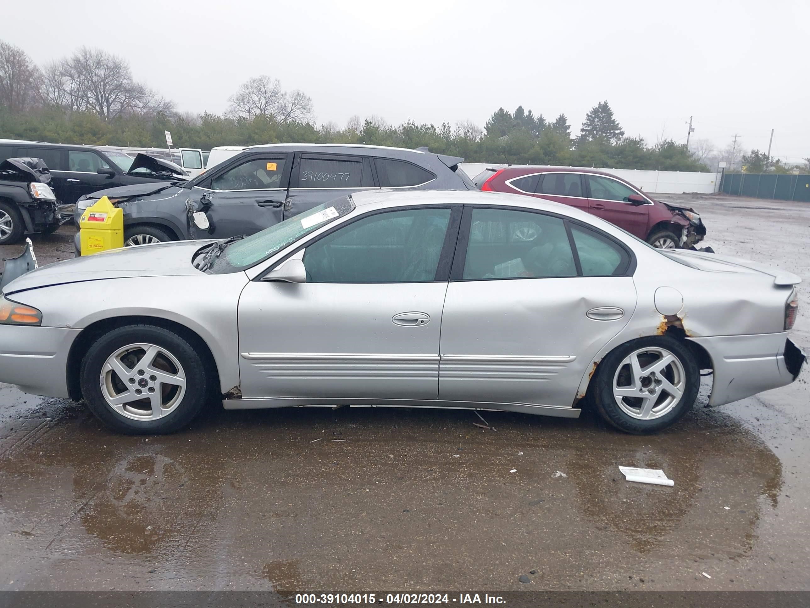 Photo 13 VIN: 1G2HX52K34U176487 - PONTIAC BONNEVILLE 