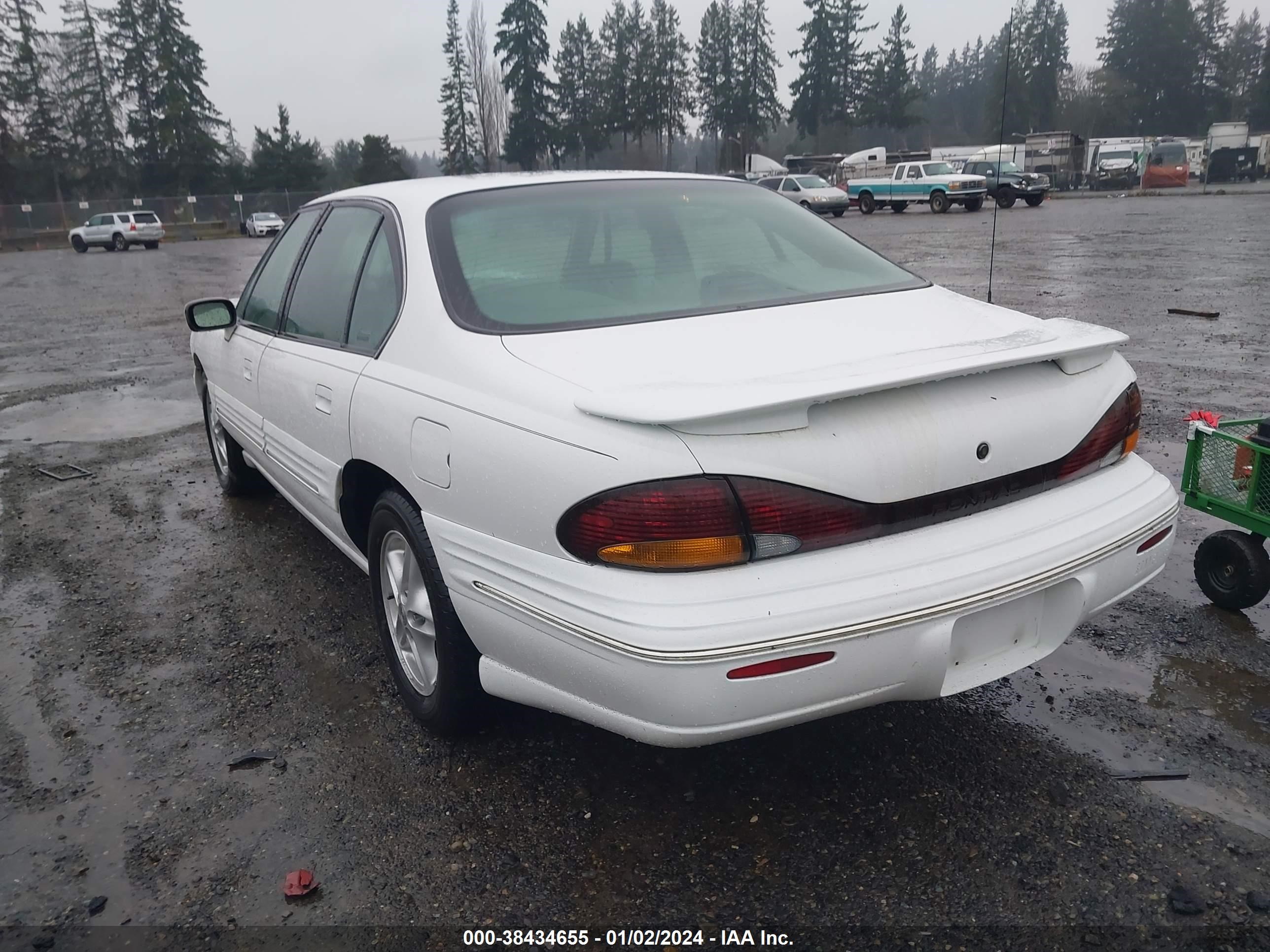 Photo 2 VIN: 1G2HX52K3XH200073 - PONTIAC BONNEVILLE 