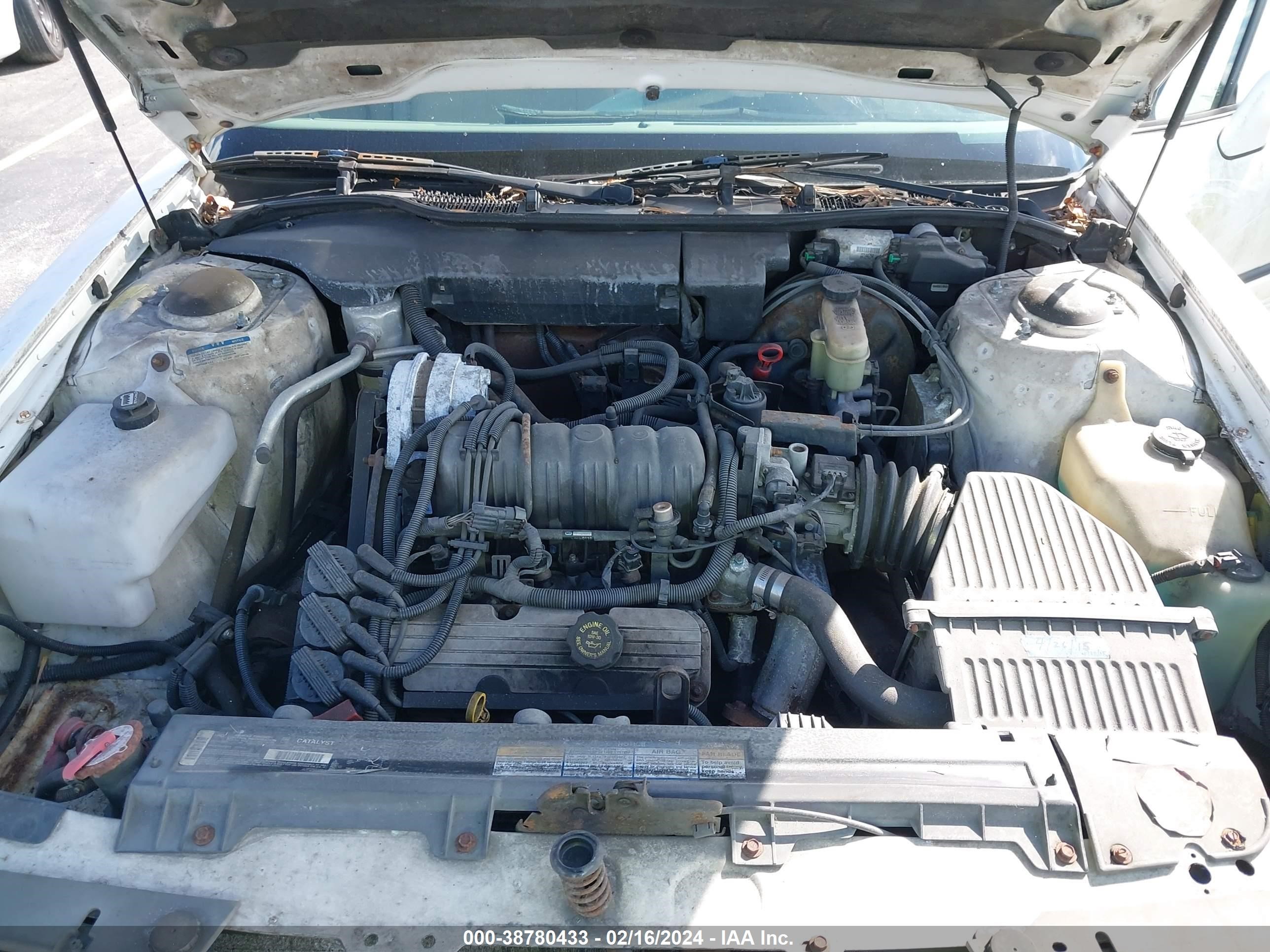 Photo 9 VIN: 1G2HX52K4S4231185 - PONTIAC BONNEVILLE 