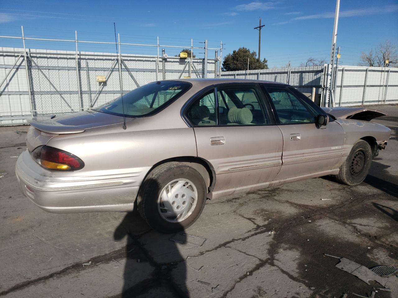 Photo 2 VIN: 1G2HX52K5XH234354 - PONTIAC BONNEVILLE 