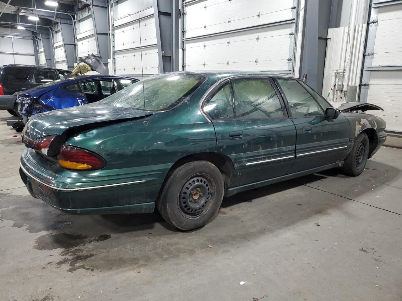 Photo 2 VIN: 1G2HX52K6T4208119 - PONTIAC BONNEVILLE 