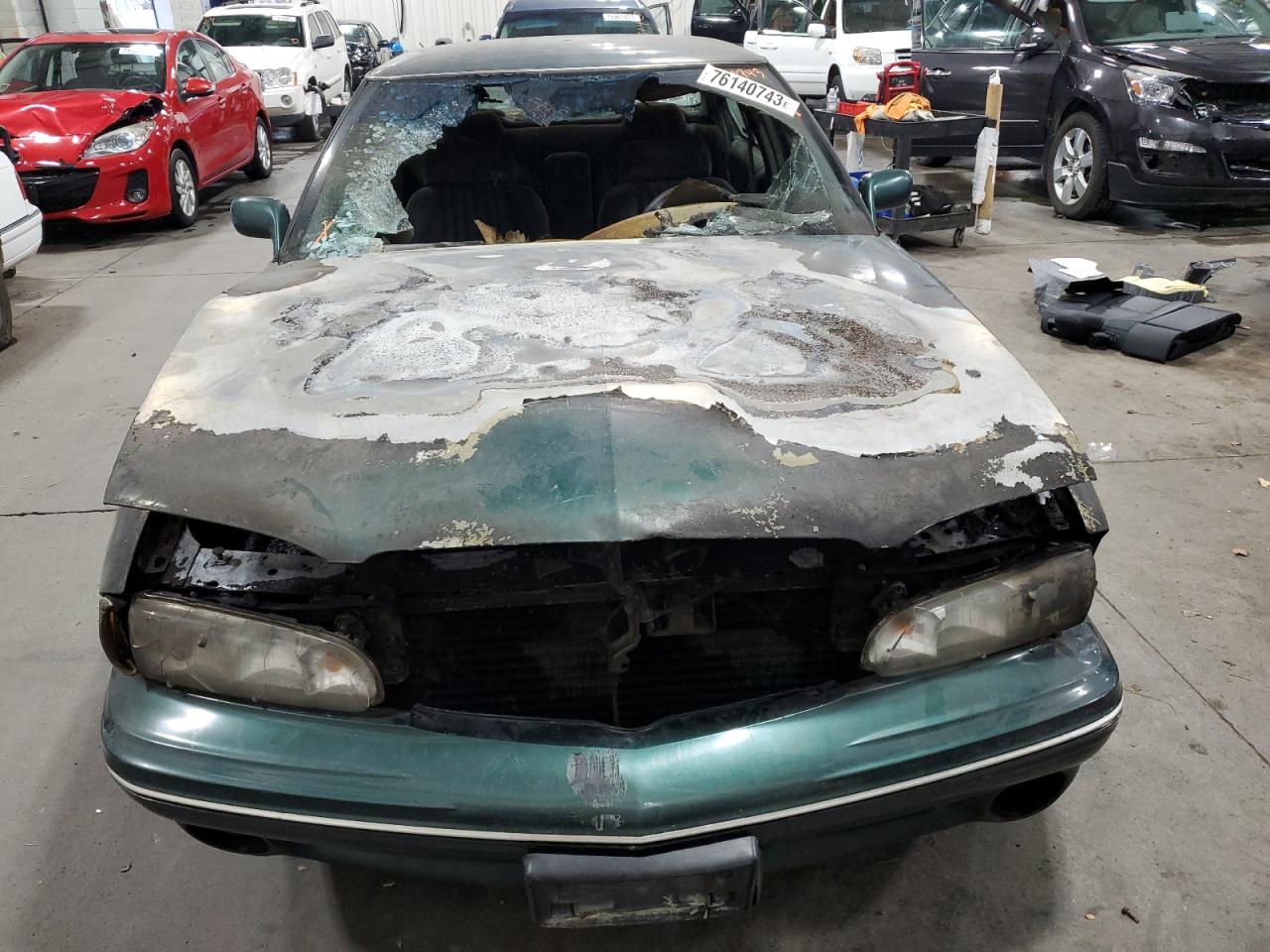 Photo 4 VIN: 1G2HX52K6T4208119 - PONTIAC BONNEVILLE 