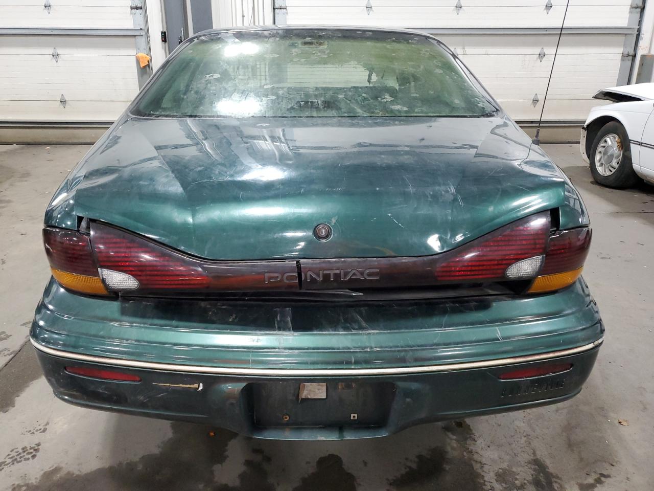 Photo 5 VIN: 1G2HX52K6T4208119 - PONTIAC BONNEVILLE 