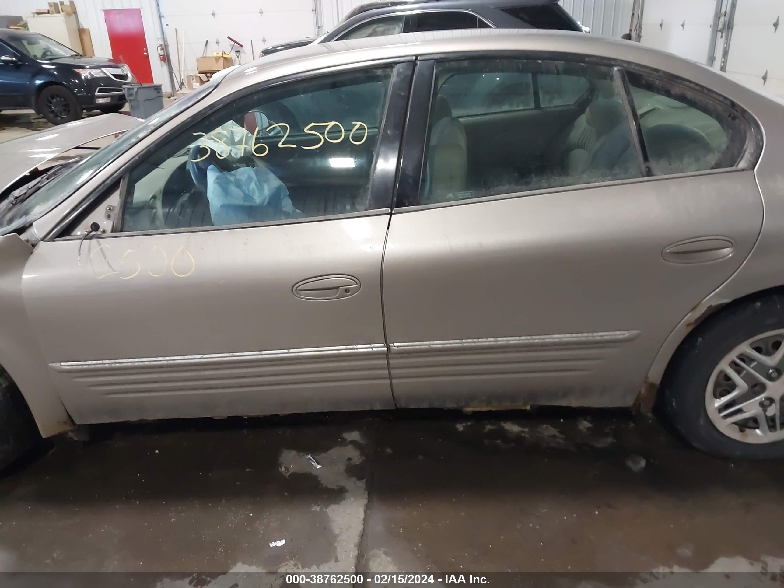 Photo 13 VIN: 1G2HX52K734142390 - PONTIAC BONNEVILLE 