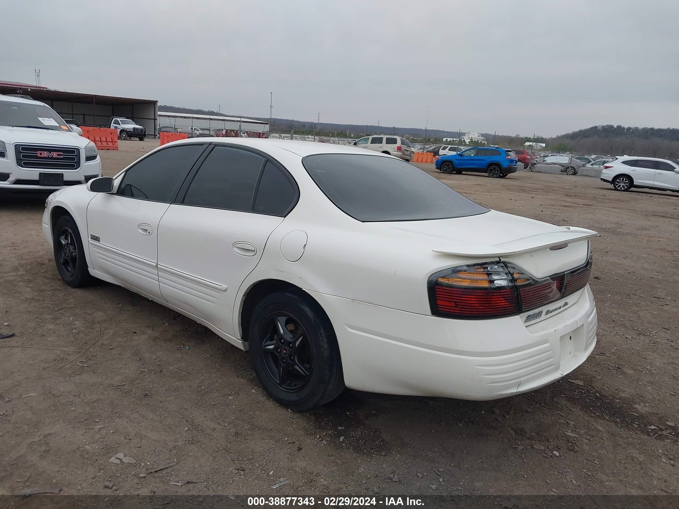 Photo 2 VIN: 1G2HX54K224239878 - PONTIAC BONNEVILLE 