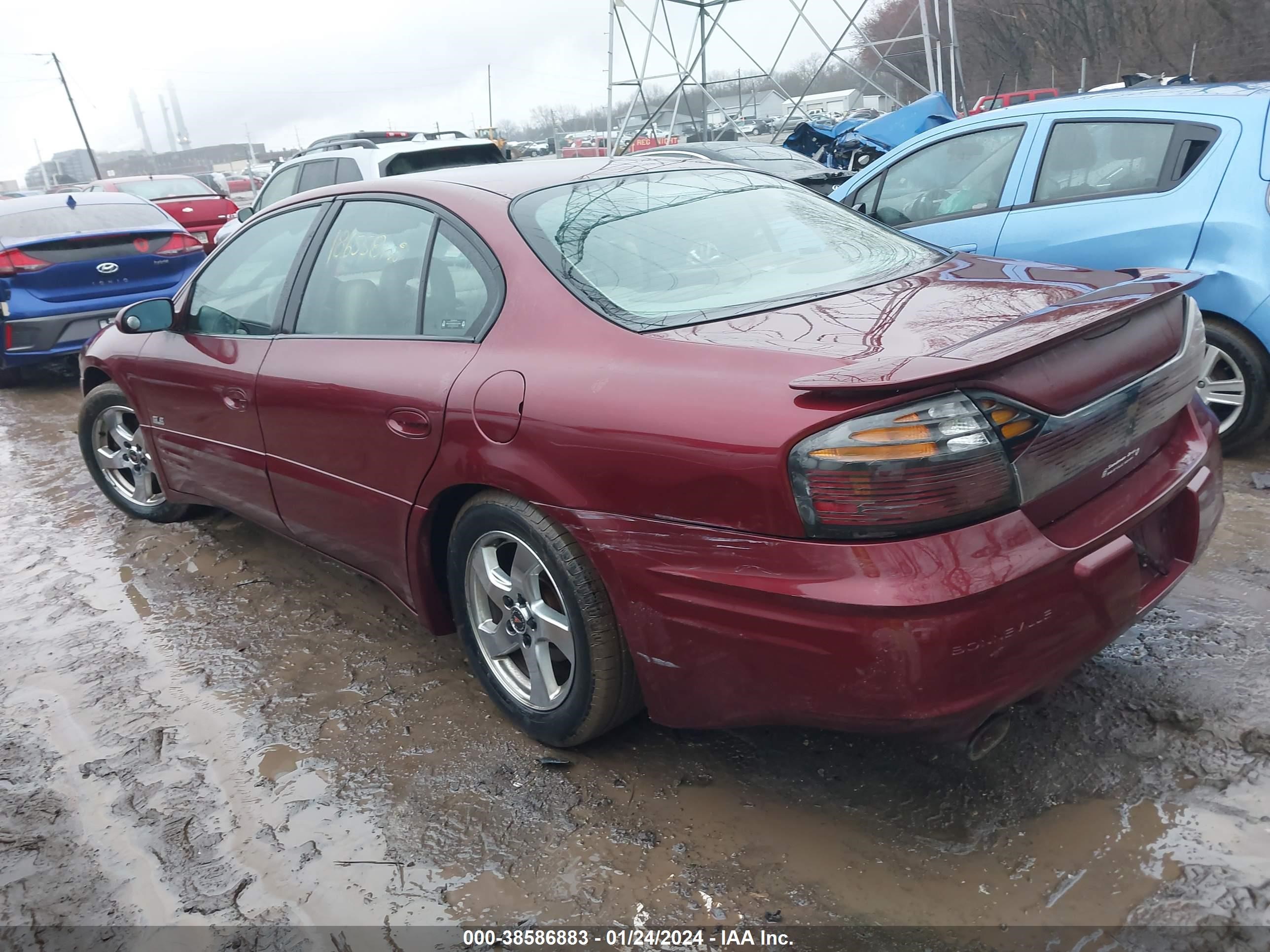 Photo 2 VIN: 1G2HY54K324163942 - PONTIAC BONNEVILLE 